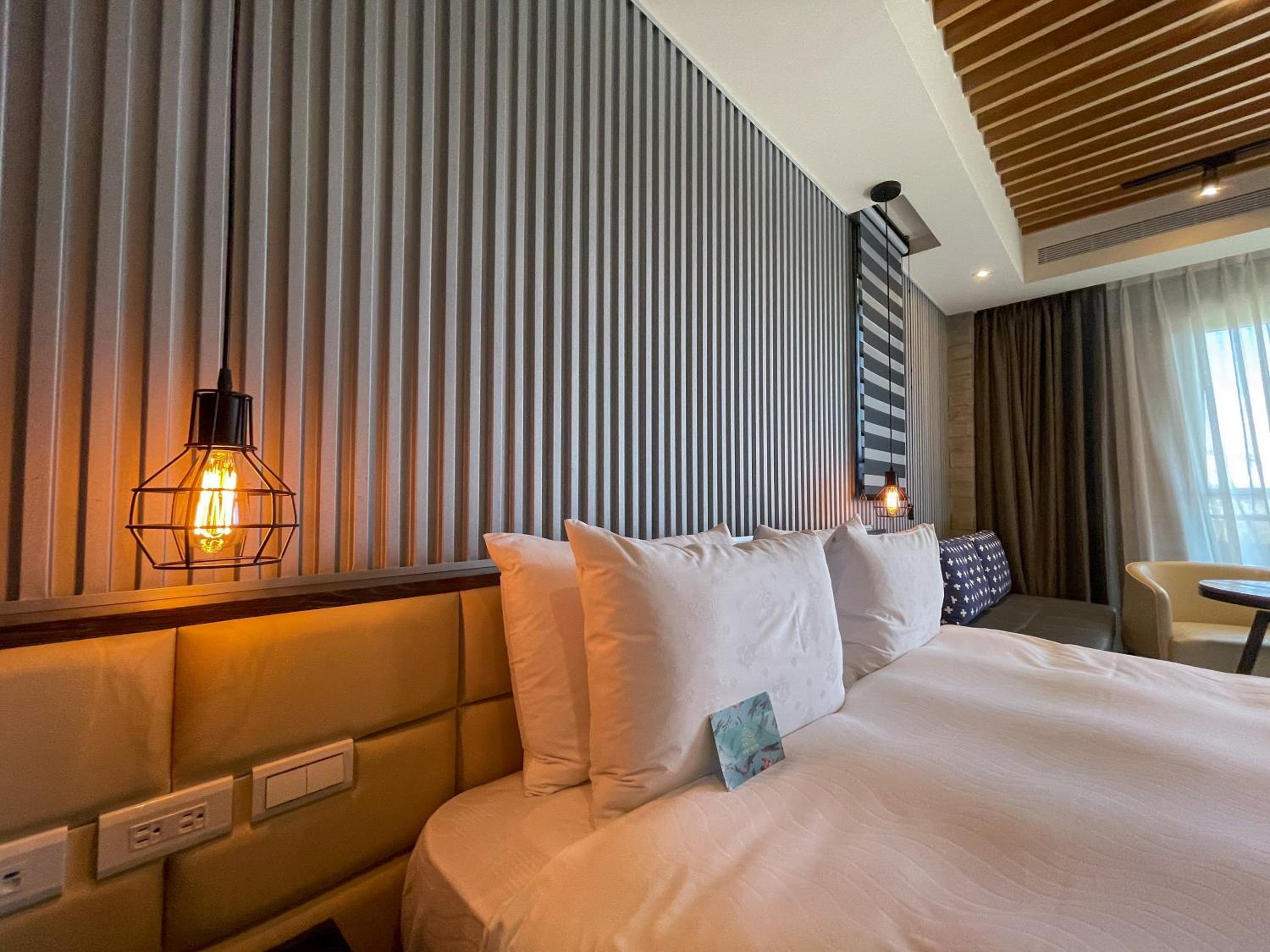 Deluxe Twin Room with Sea View