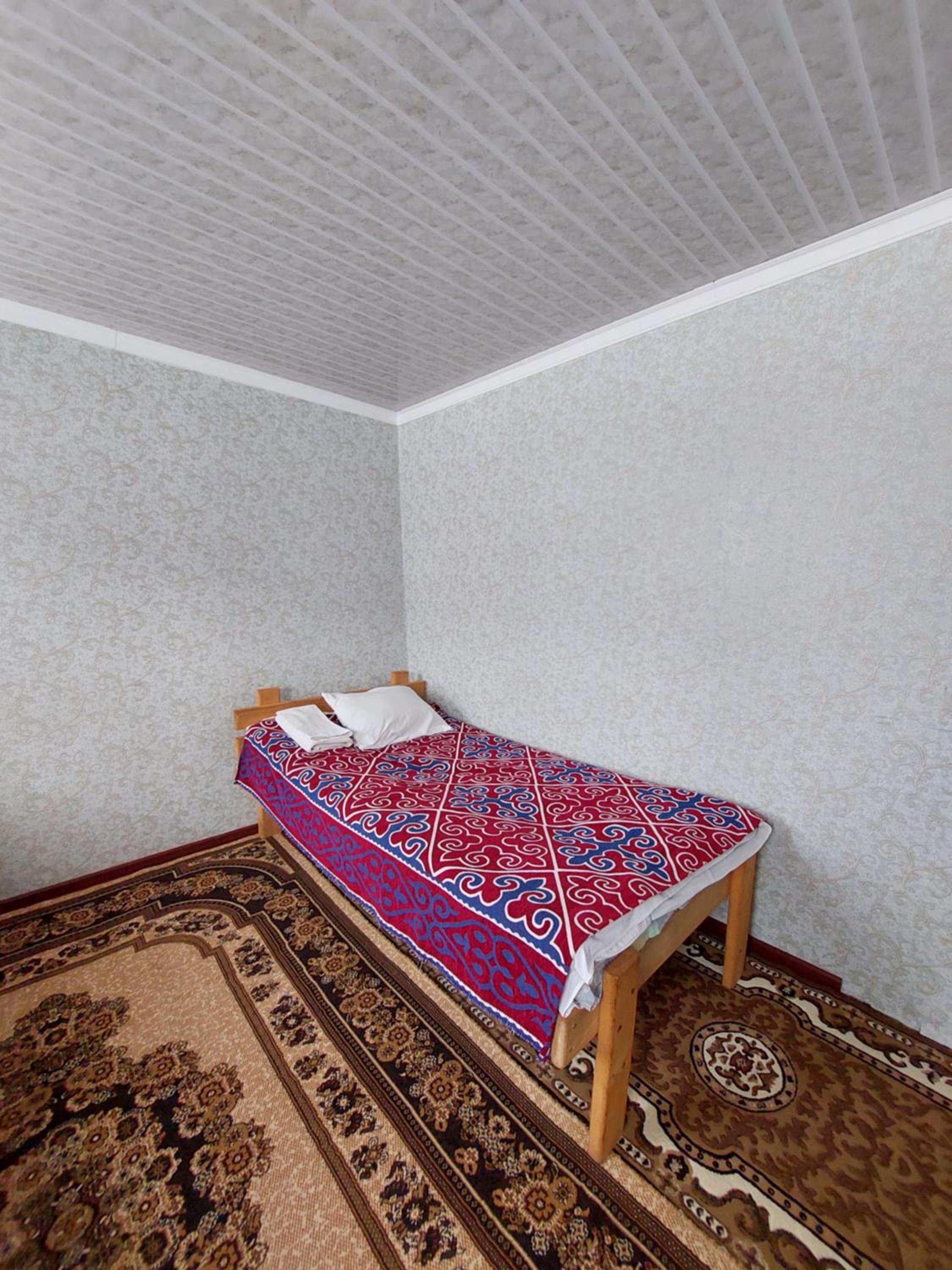 Single Bed in Dormitory Room photo 3