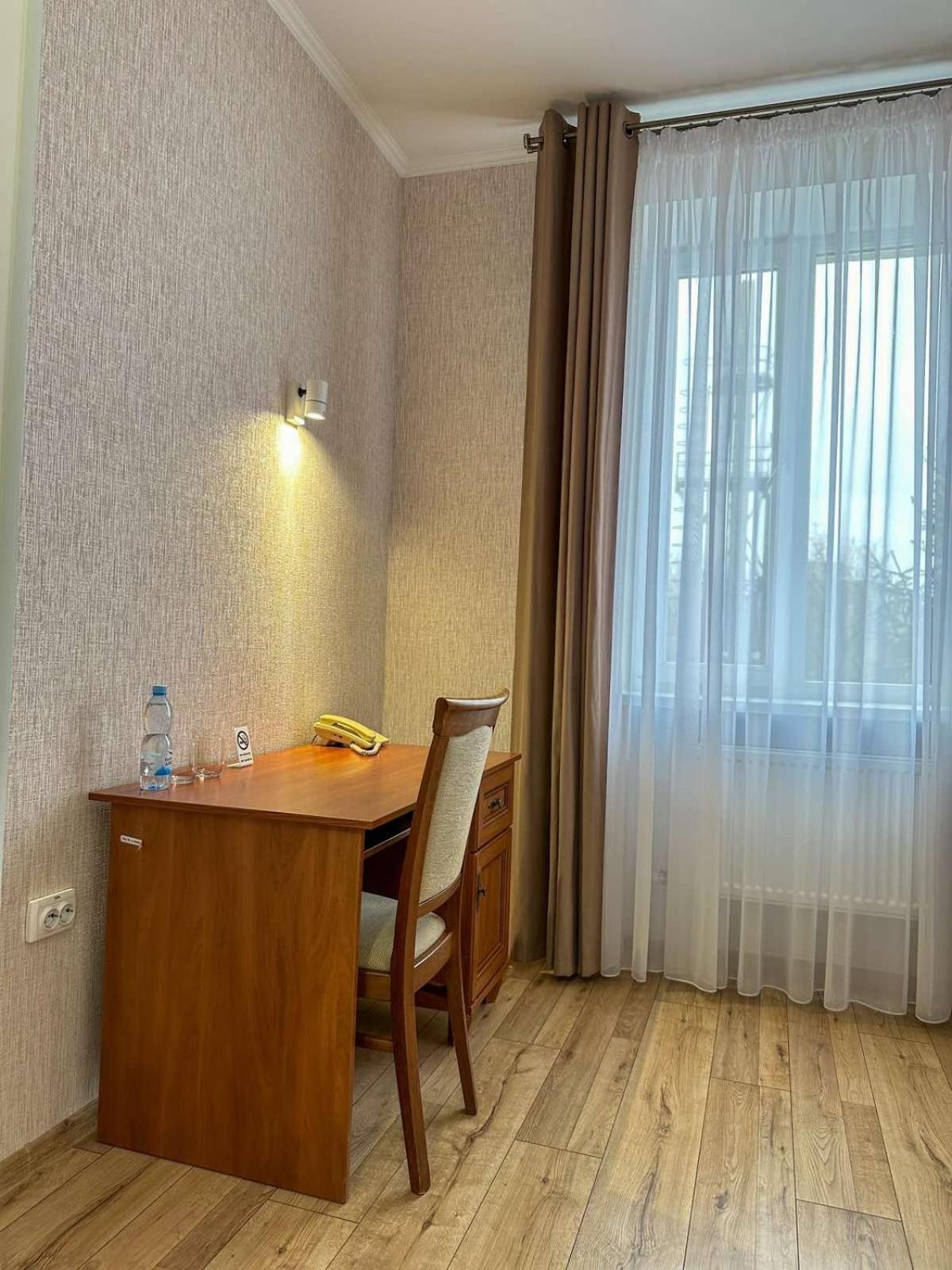 Standard Double Room photo 2