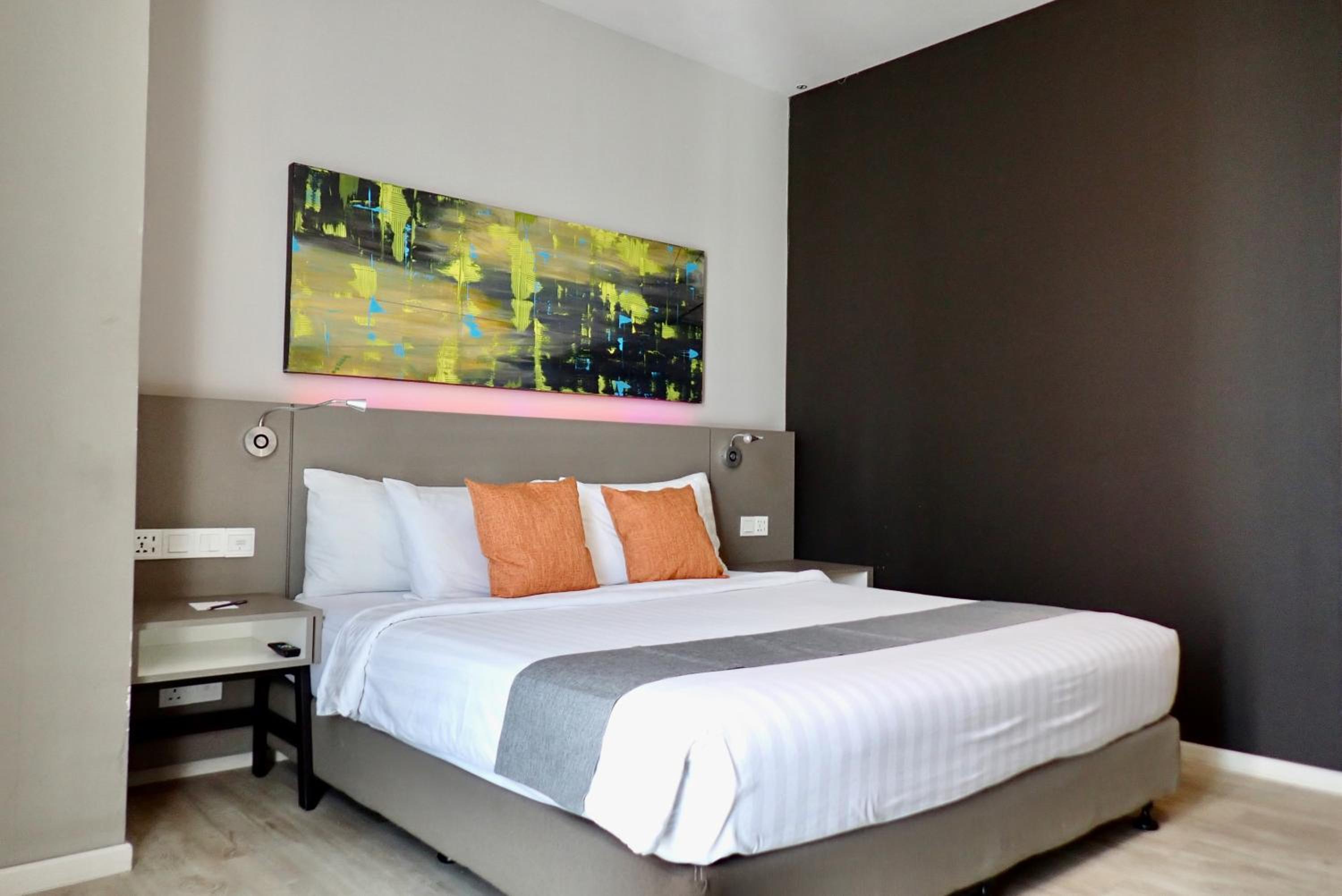 Superior King Room