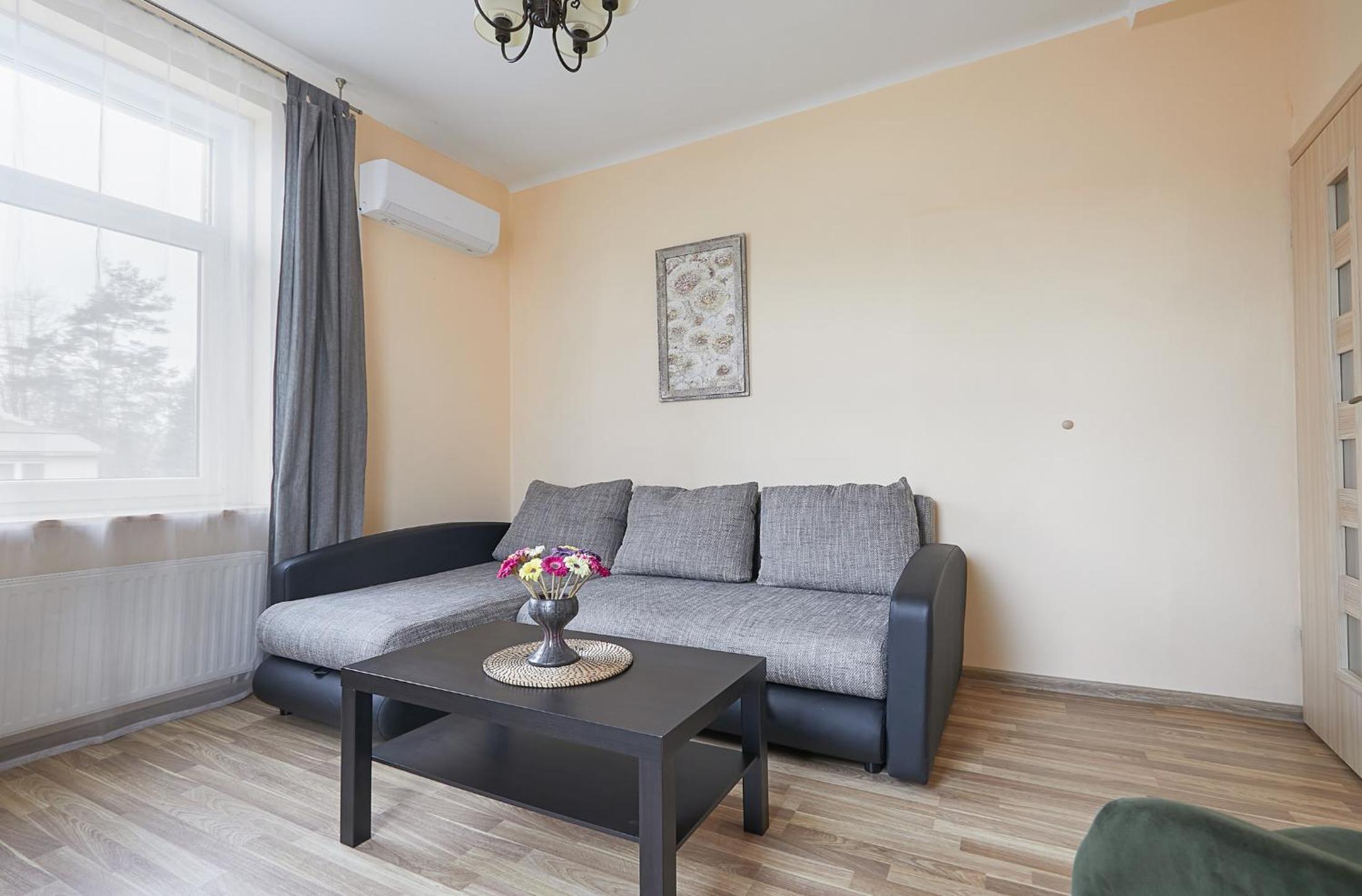 Two-Bedroom Apartment - Photo 4