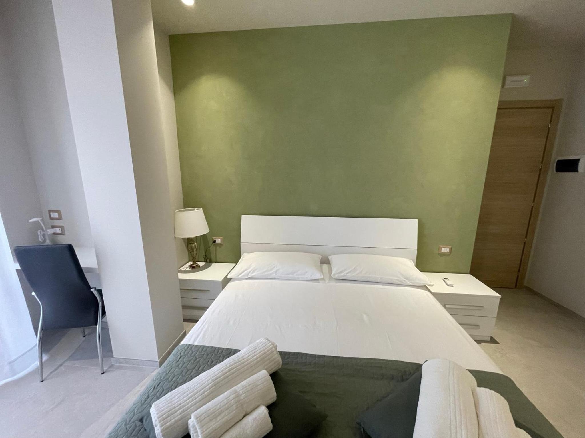 Standard Double Room photo 2