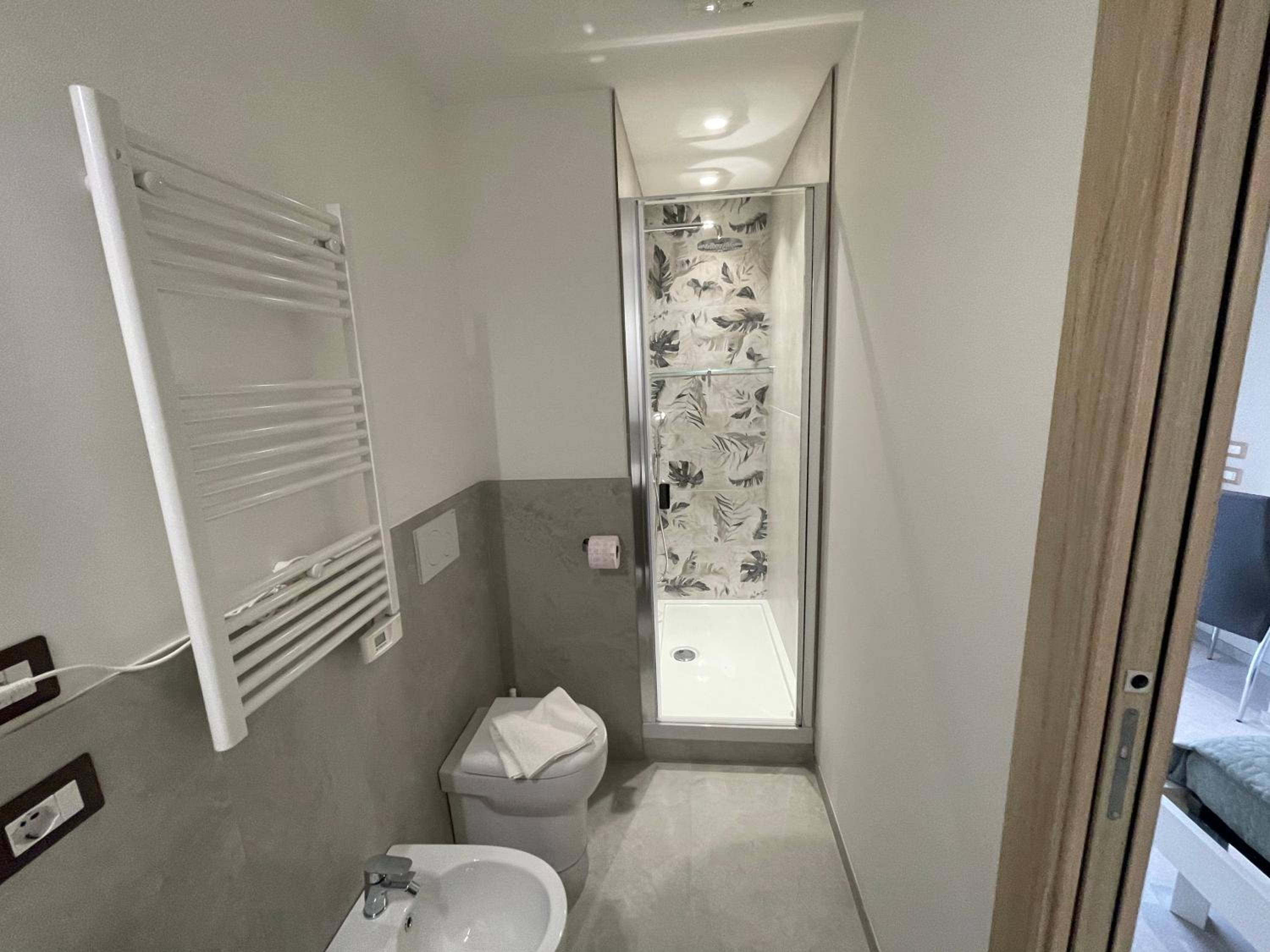 Standard Double Room photo 3