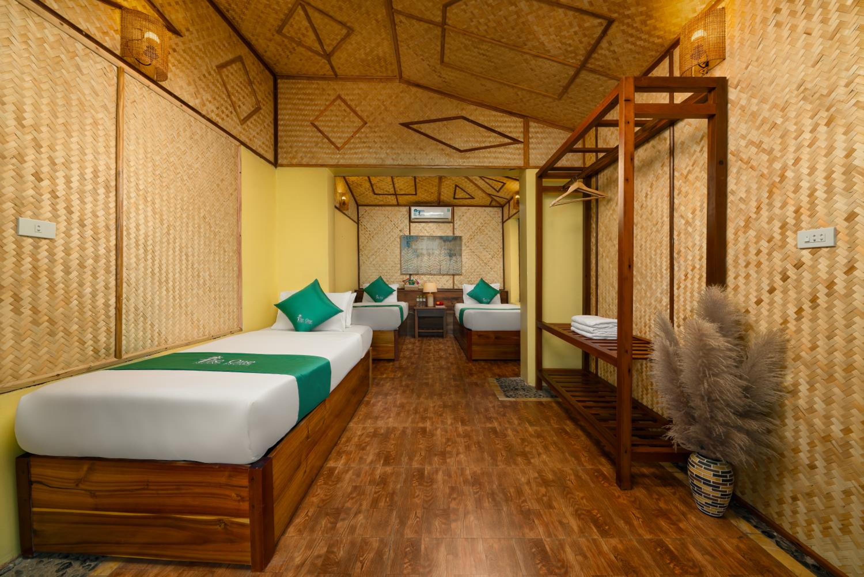 Deluxe Triple Room With Sea View photo 1