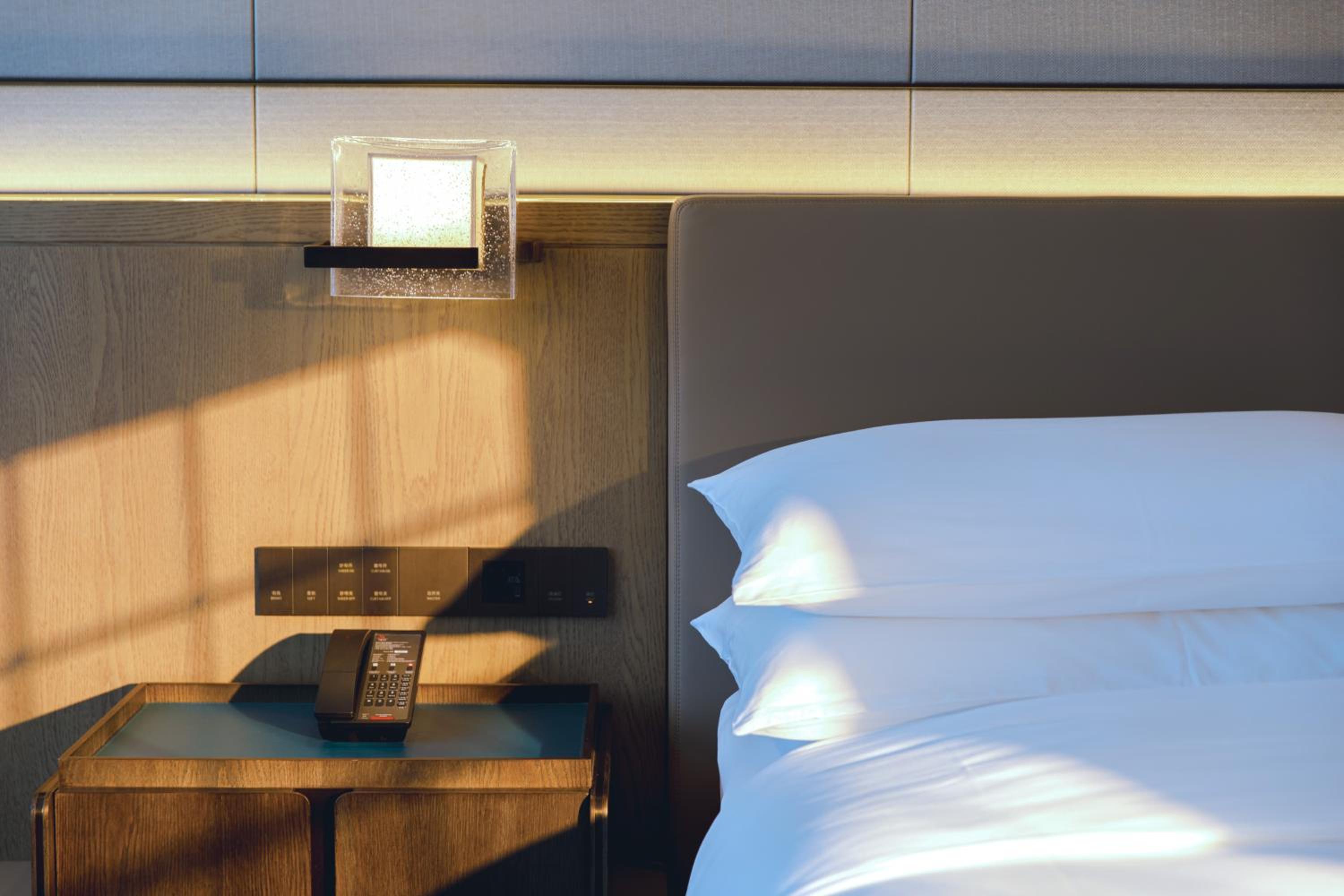 Deluxe King Room photo 3