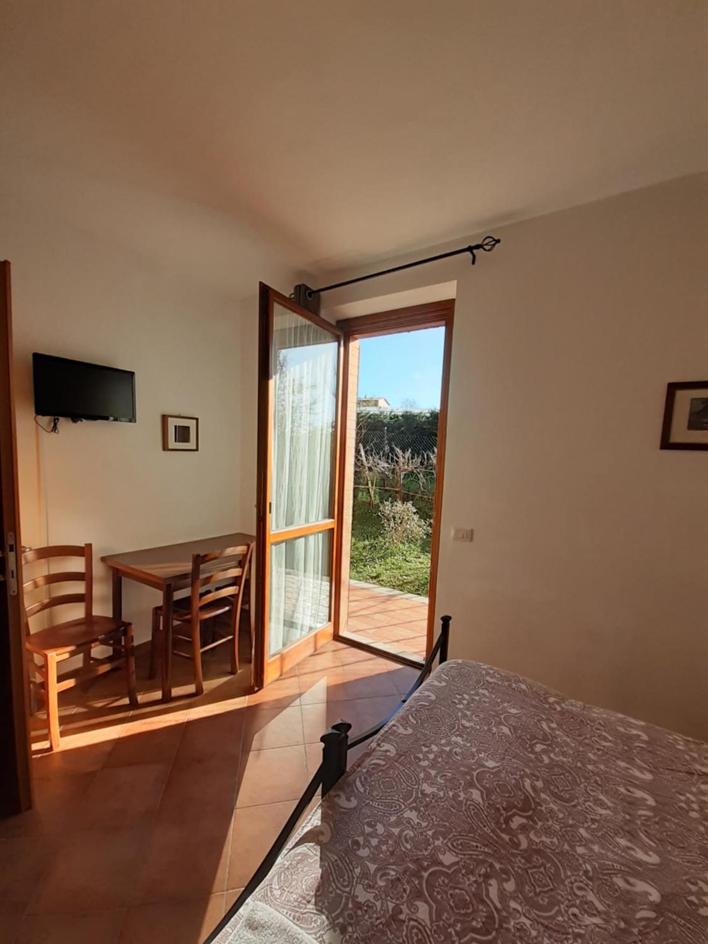 Double or Twin Room - Photo 7