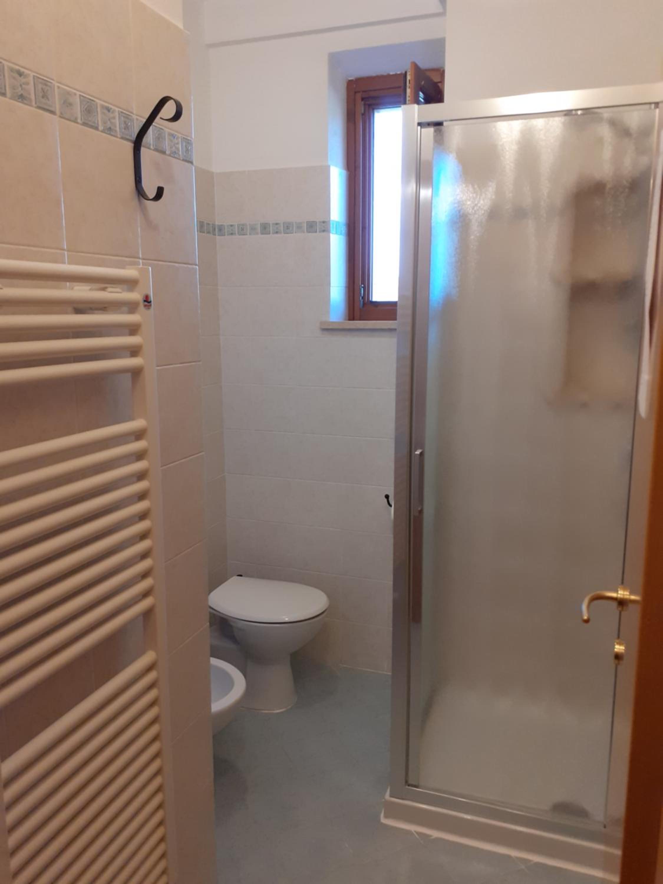 Double or Twin Room with Extra Bed - Photo 8