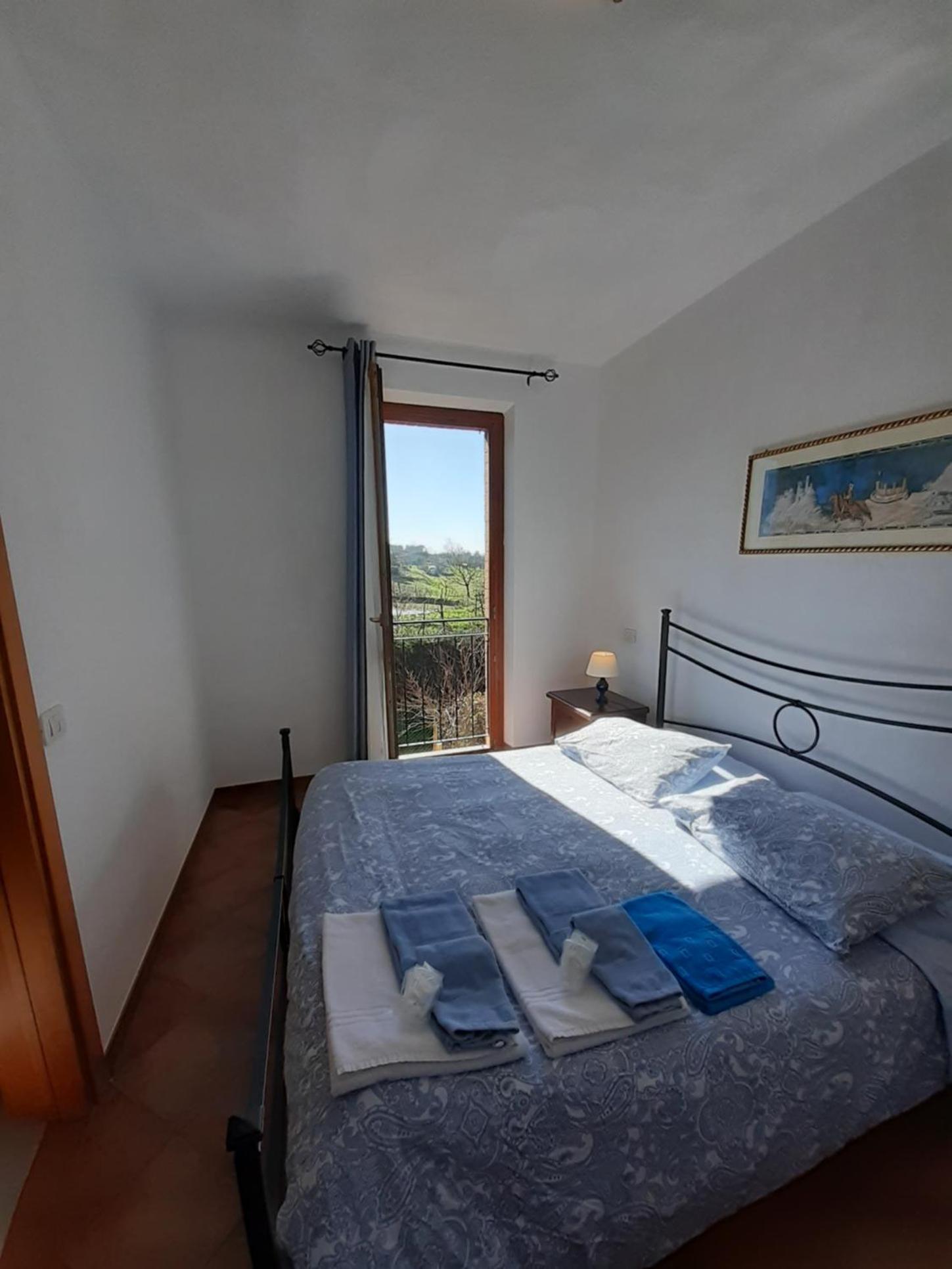 Double Room - Photo 9