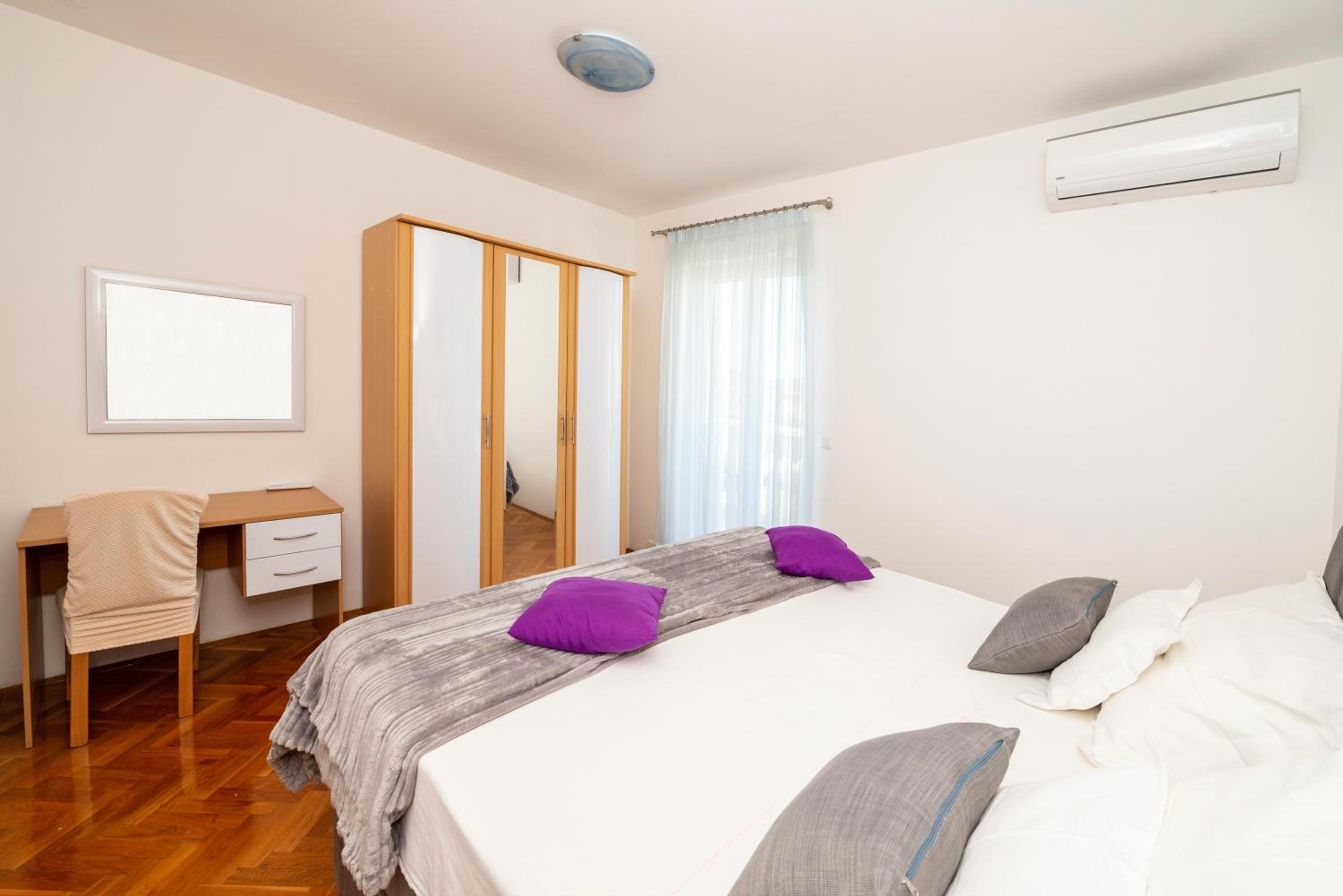 Superior Two-Bedroom Apartment with Balcony (4+1) - Photo 11