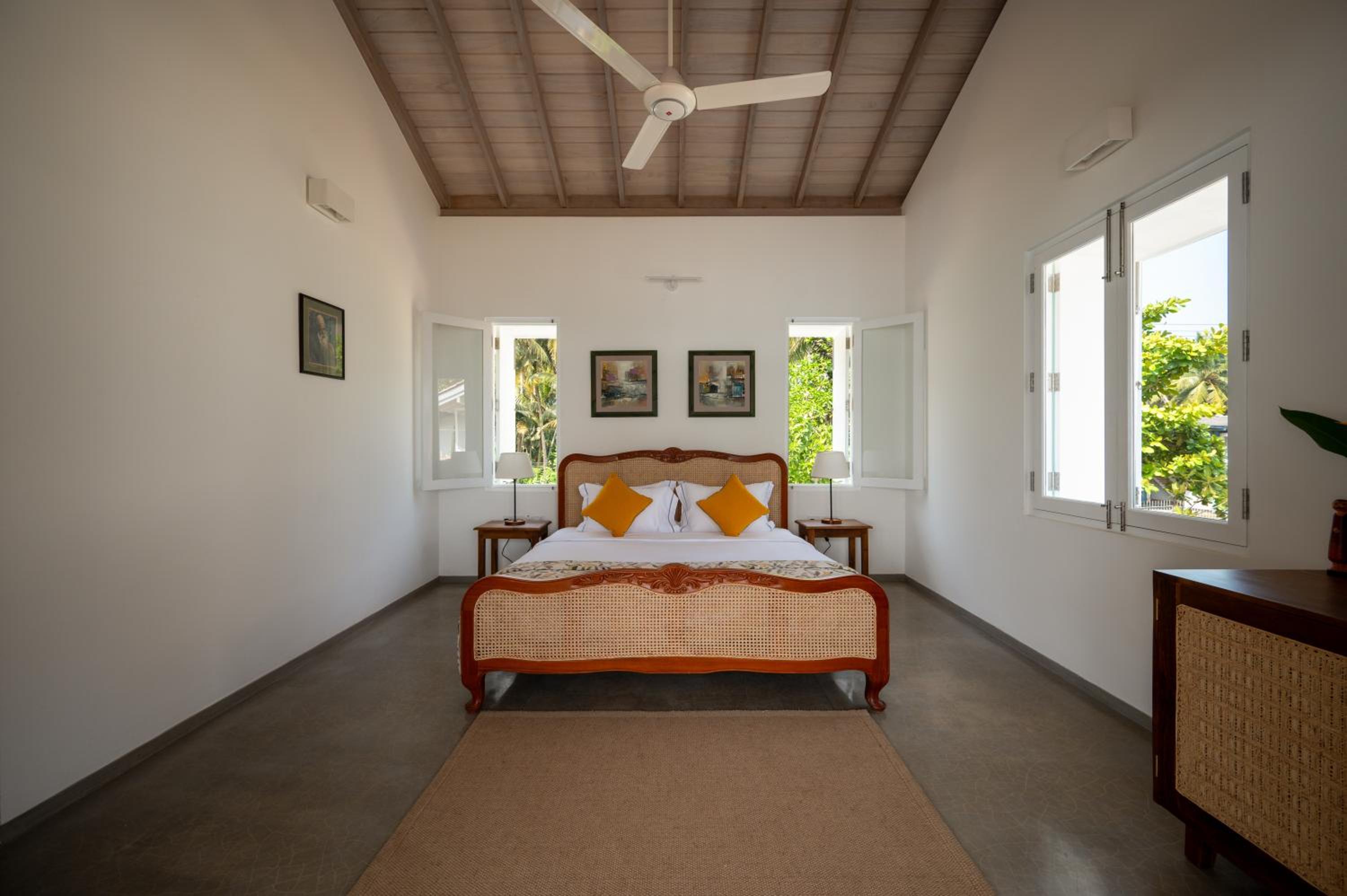 Queen Room with Sea View
