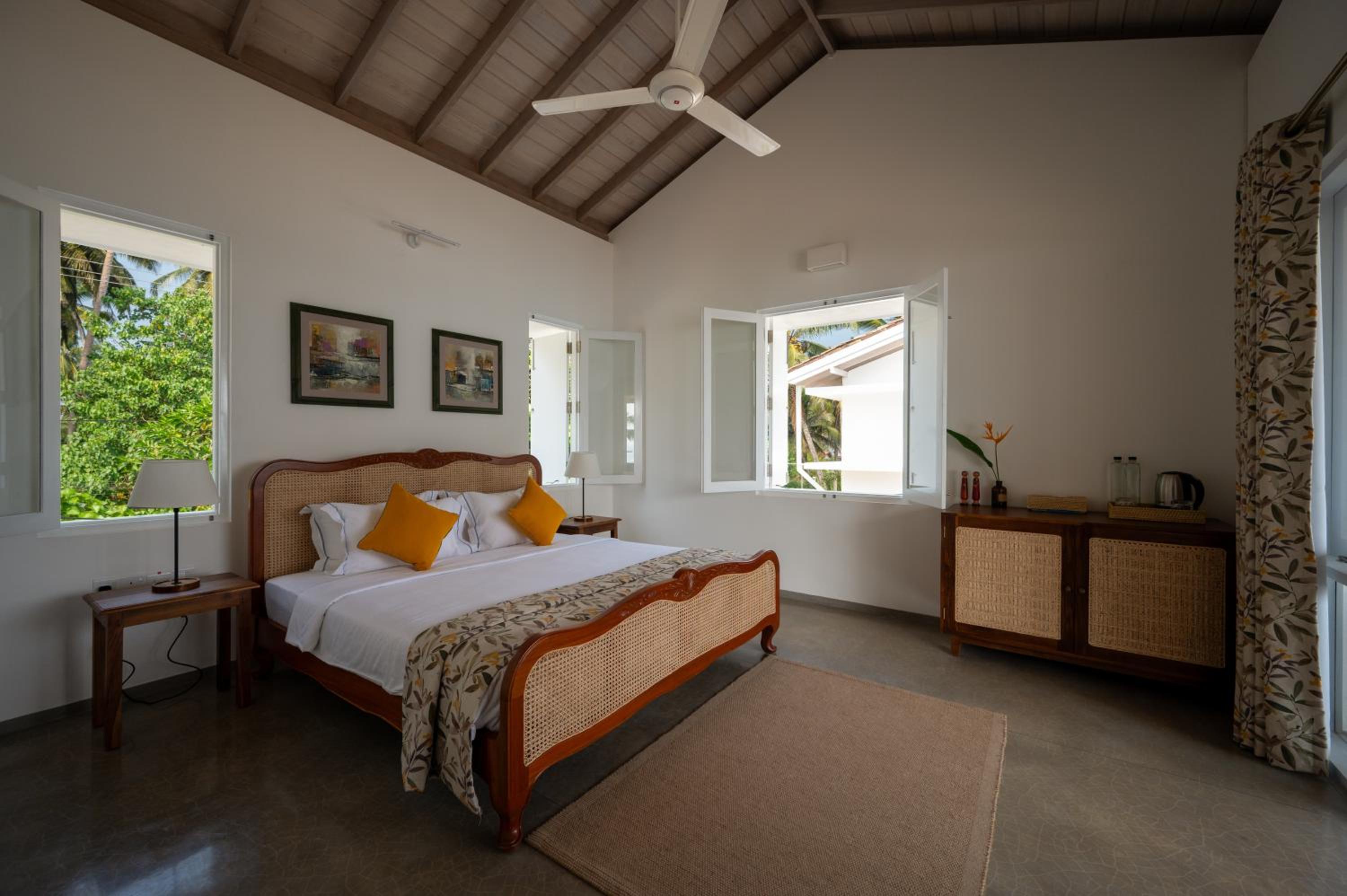 Queen Room with Sea View photo 2