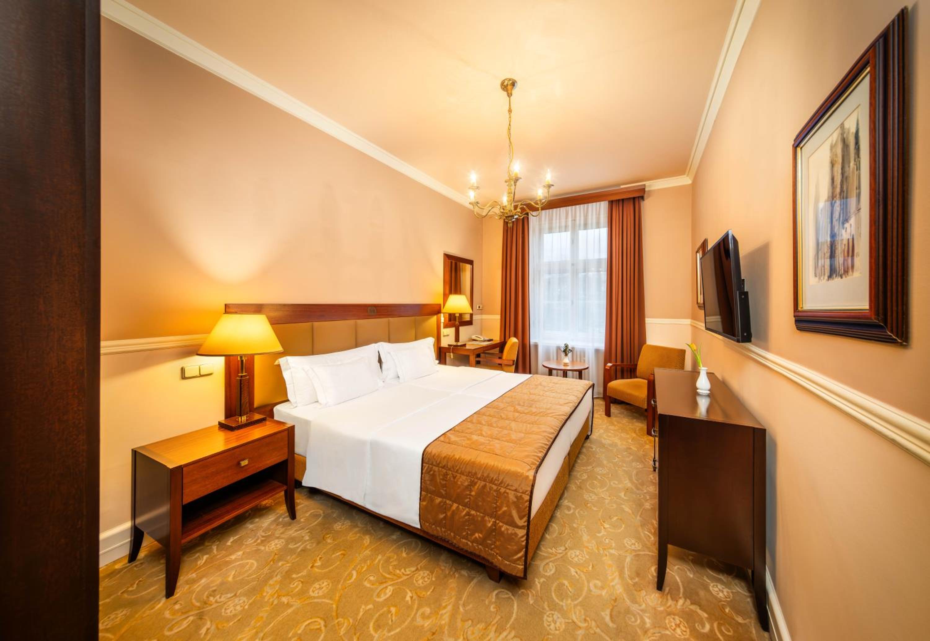 Available room