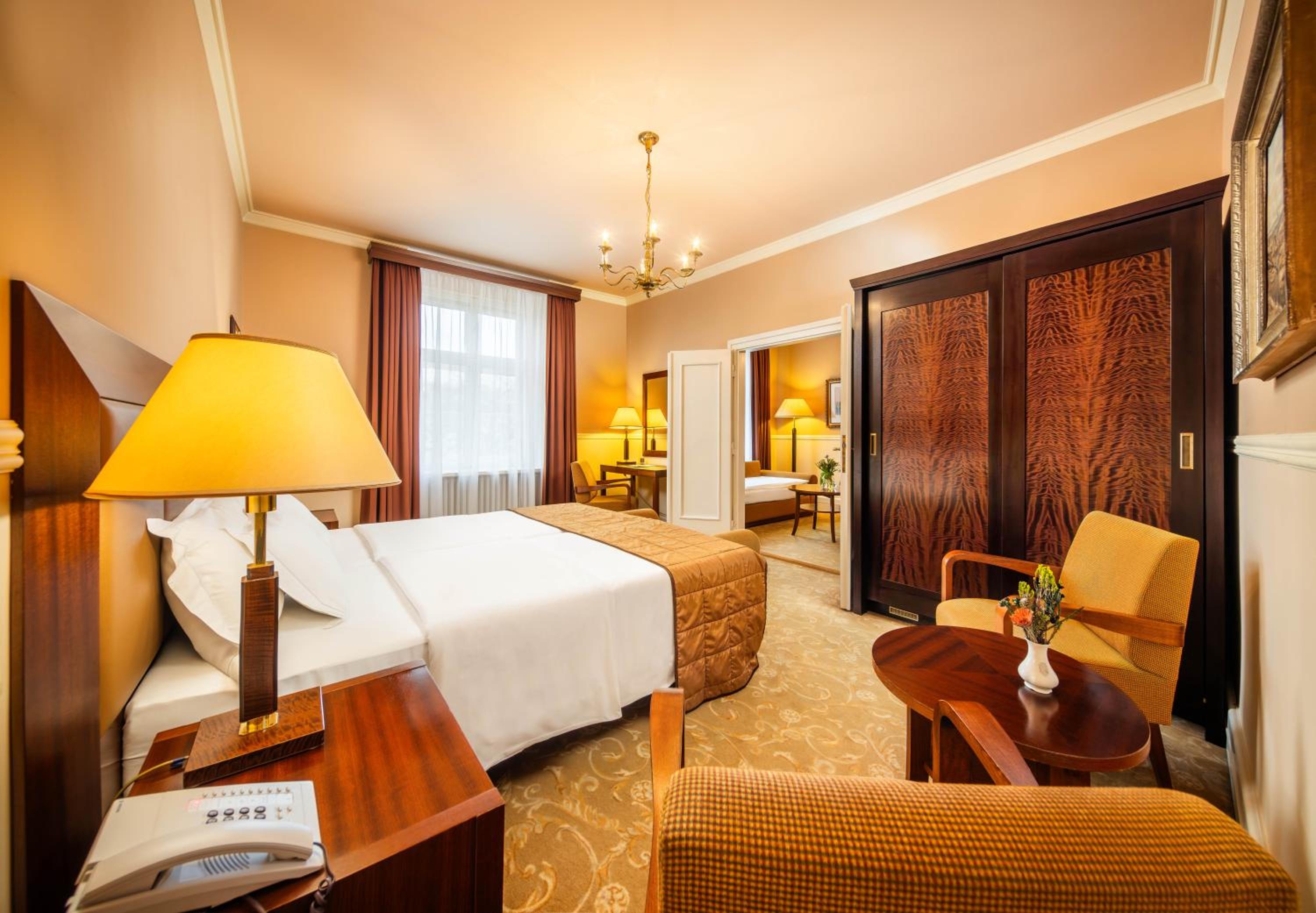 Deluxe Junior Suite