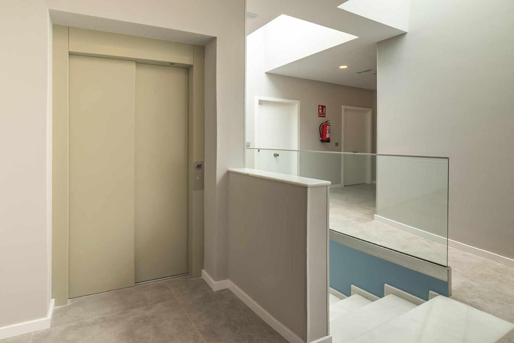 One-Bedroom Apartment with Terrace photo 3