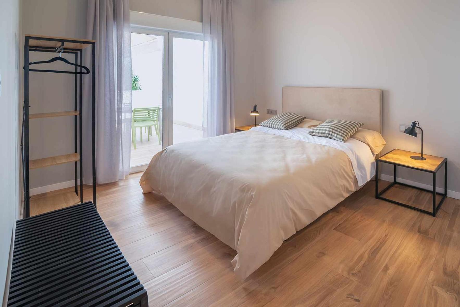 Apartamento de una habitación con terraza