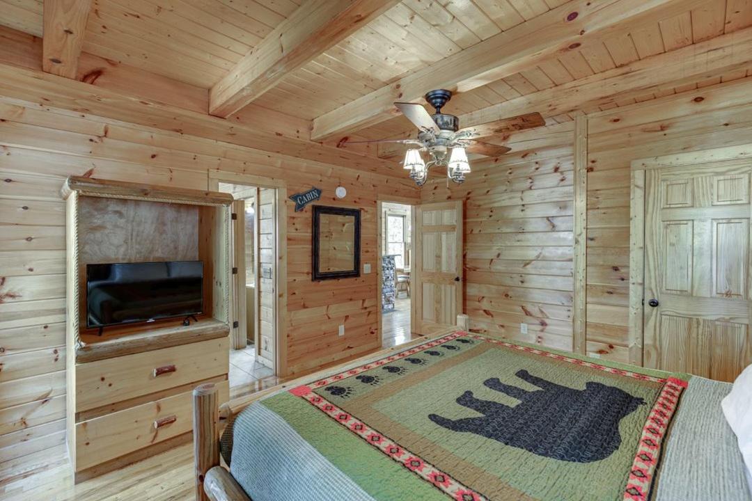 Three-Bedroom Villa photo 2