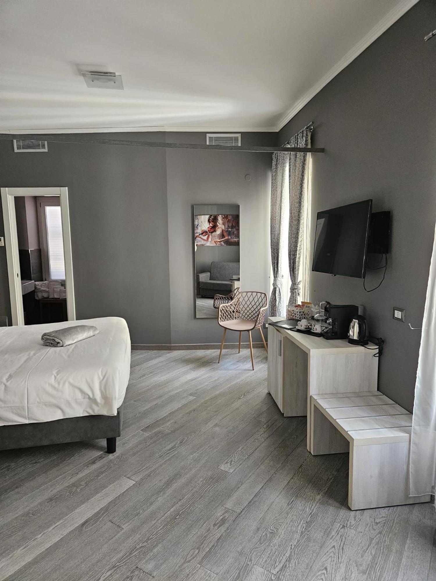 Triple Room with Private Bathroom