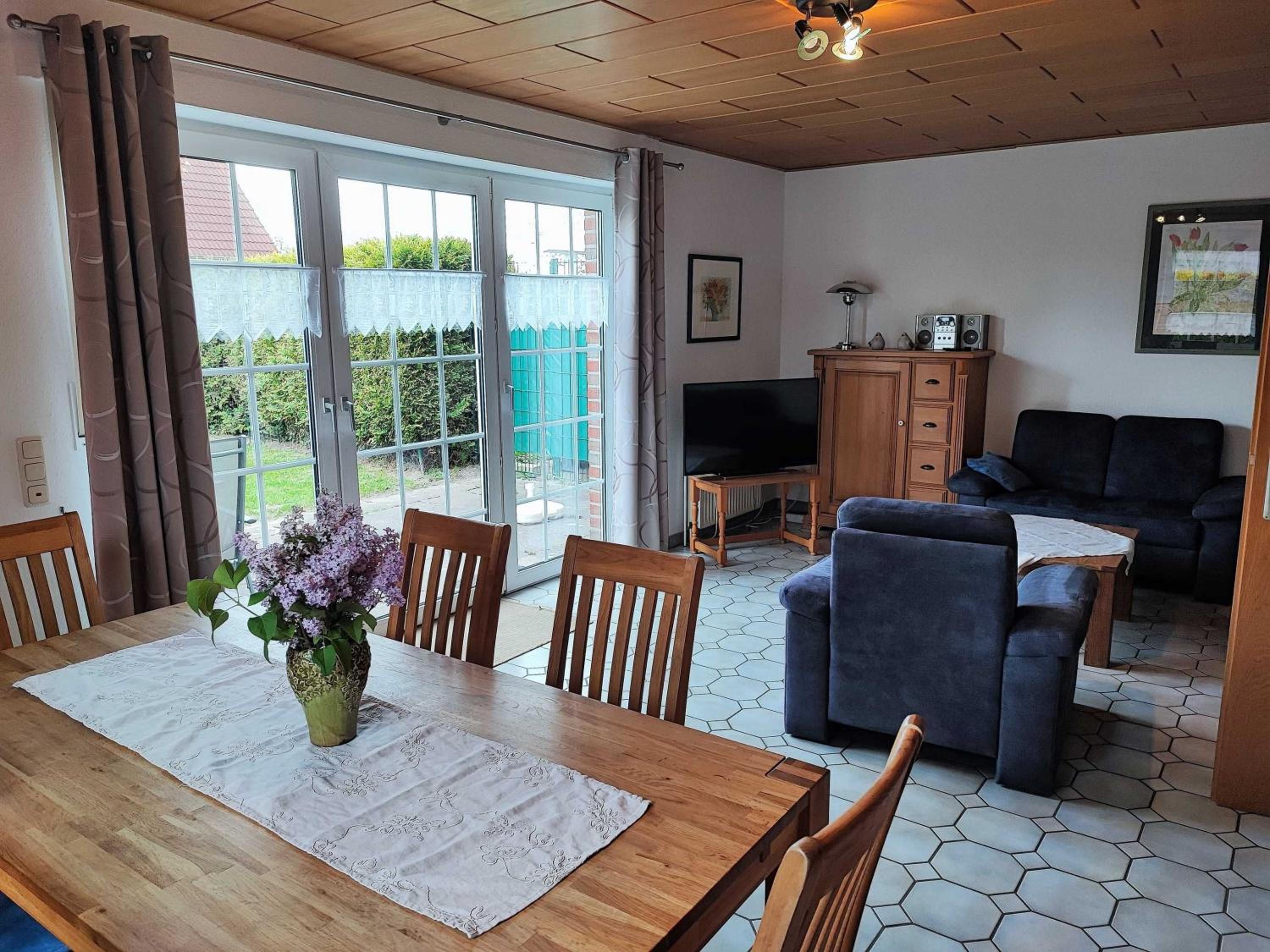 Three-Bedroom House photo 1