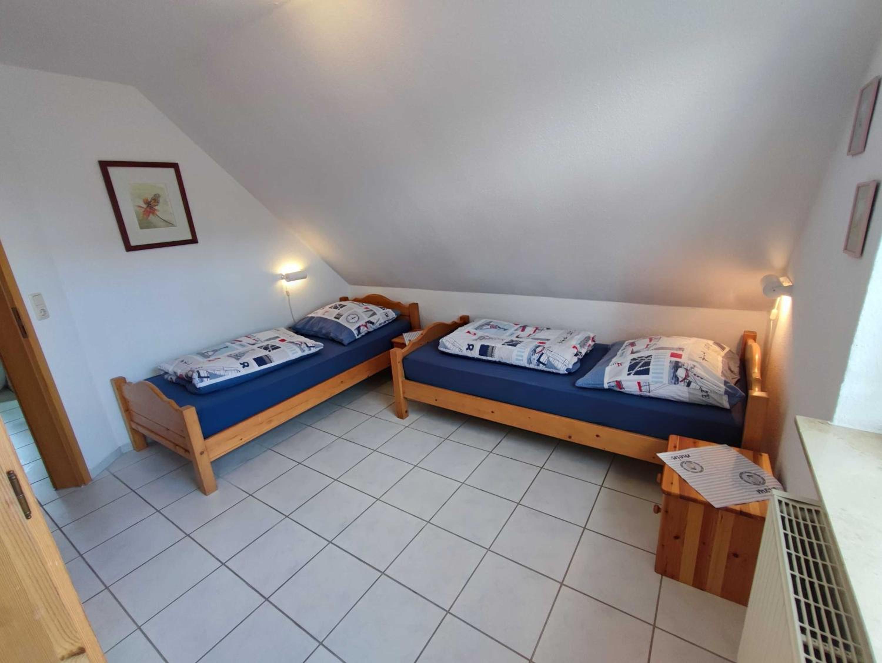 Three-Bedroom House photo 3