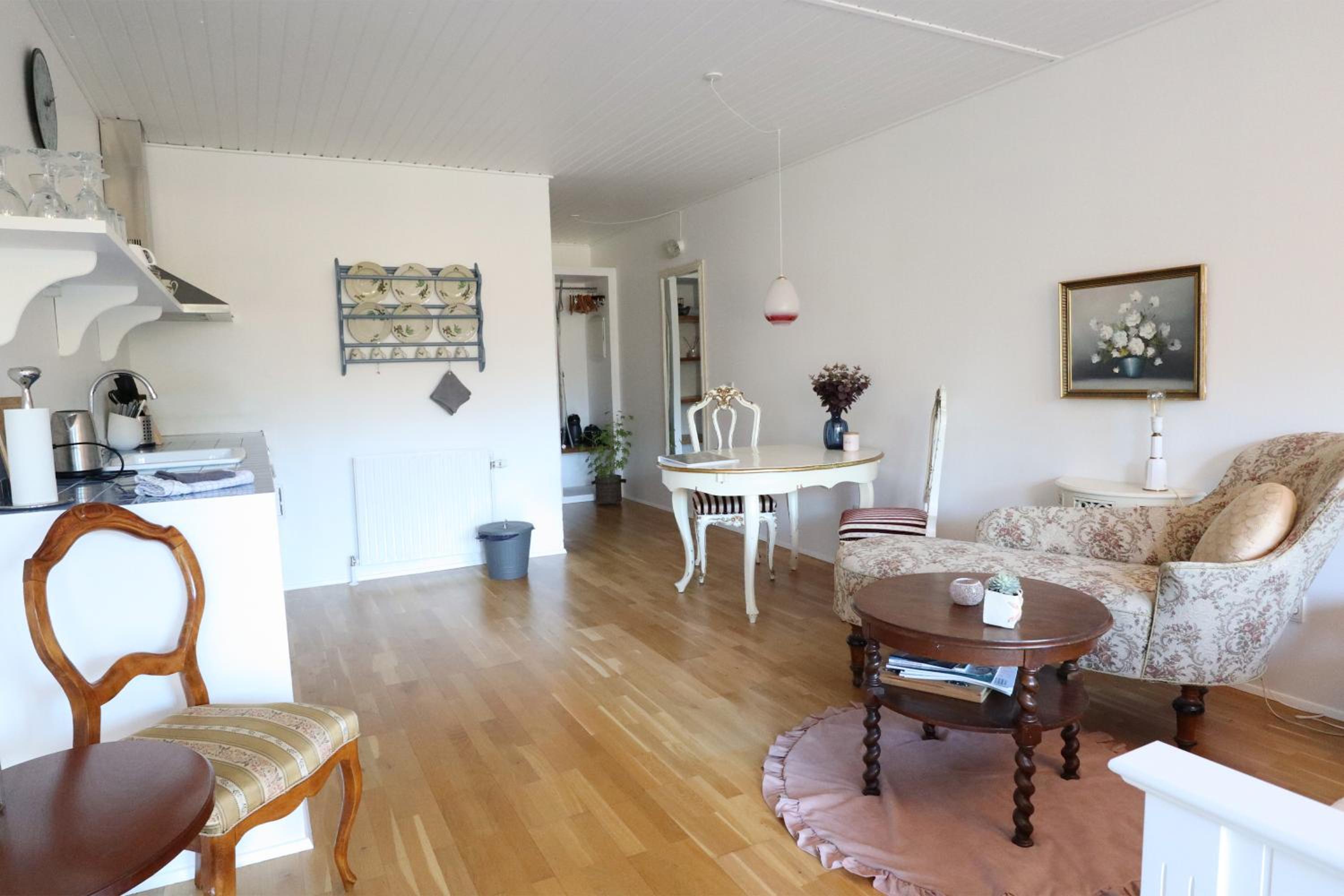Apartment - Photo 3