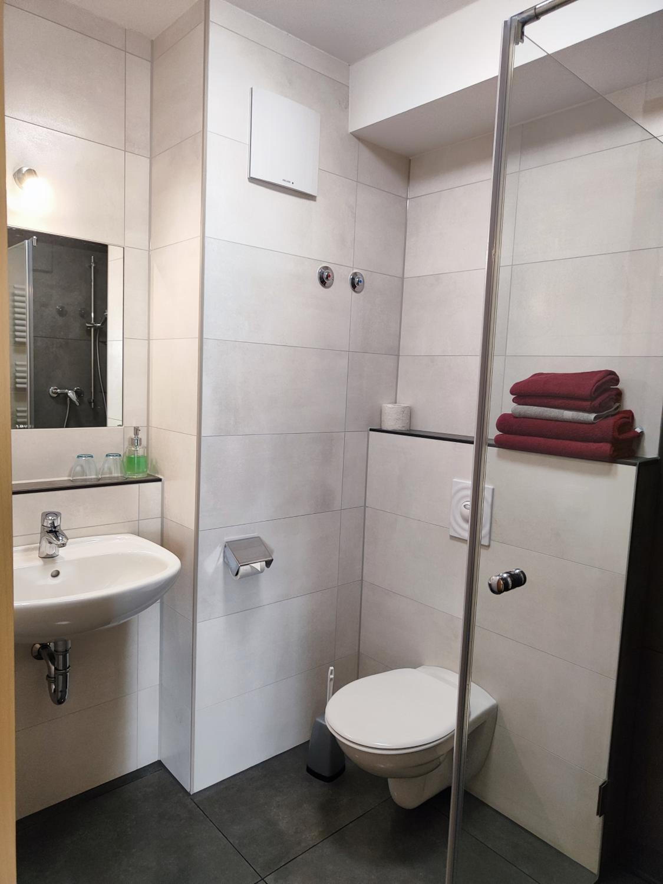 Single Room photo 3