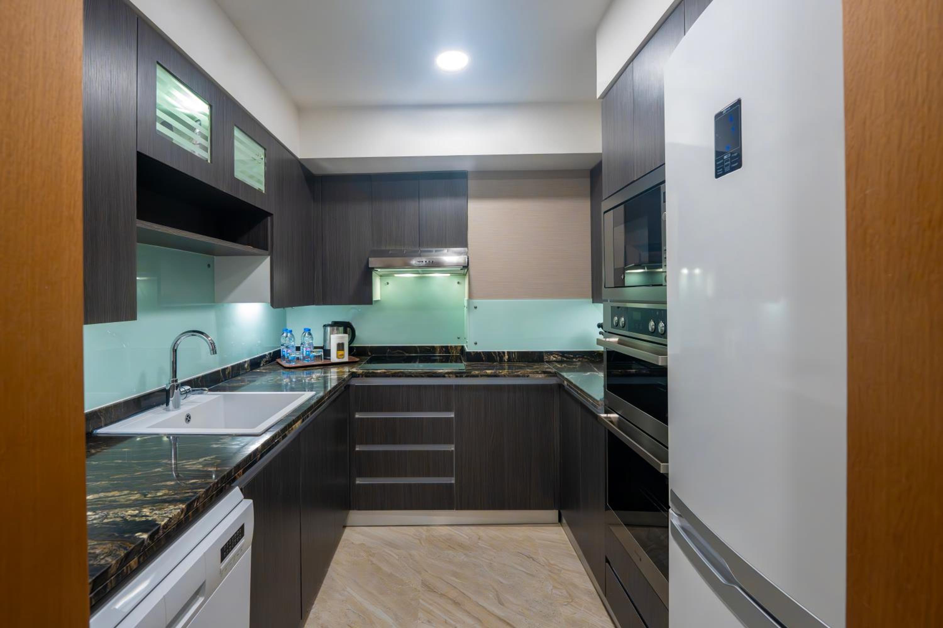 Premium Two Bedroom Large Family Apartment with Kitchen (10% discount on Spa treatments) photo 3