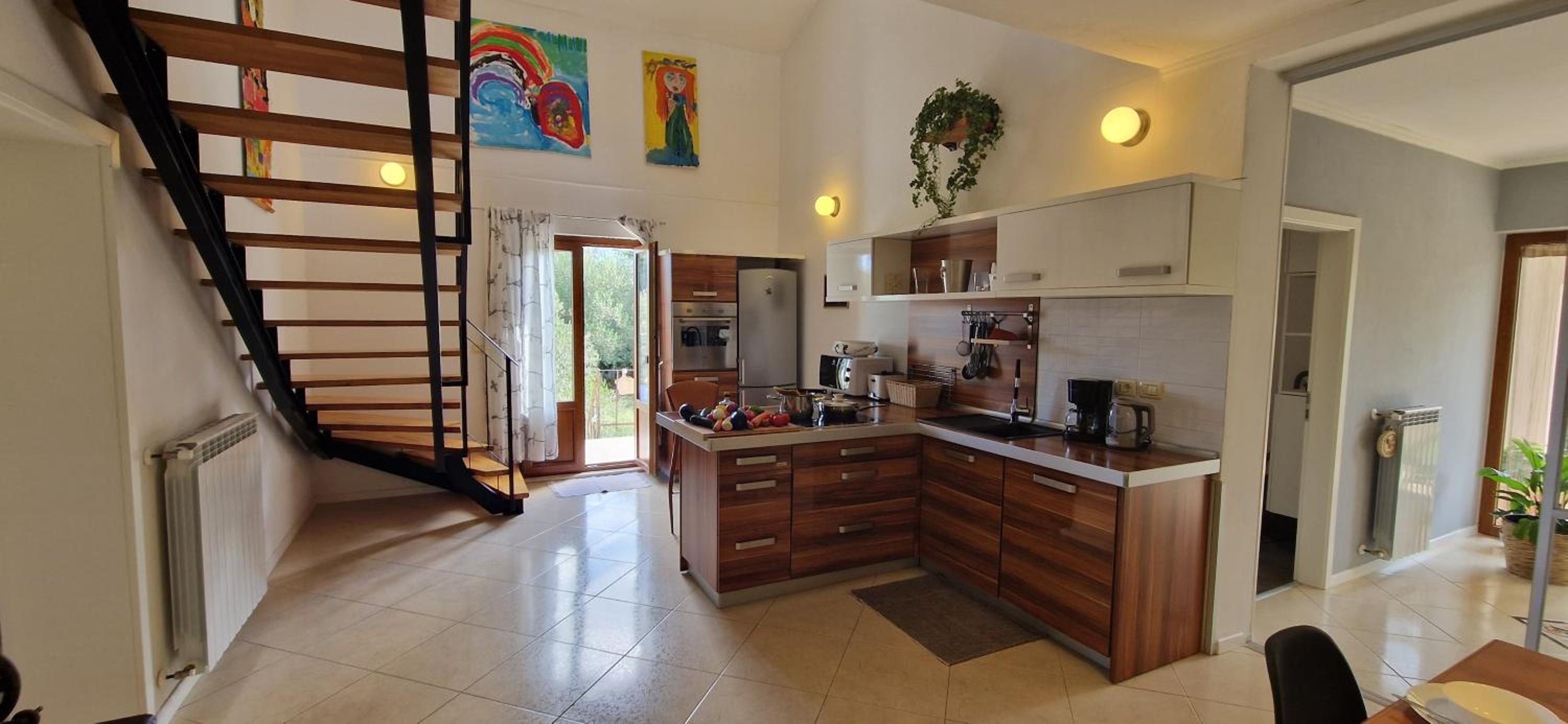 Villa photo 2