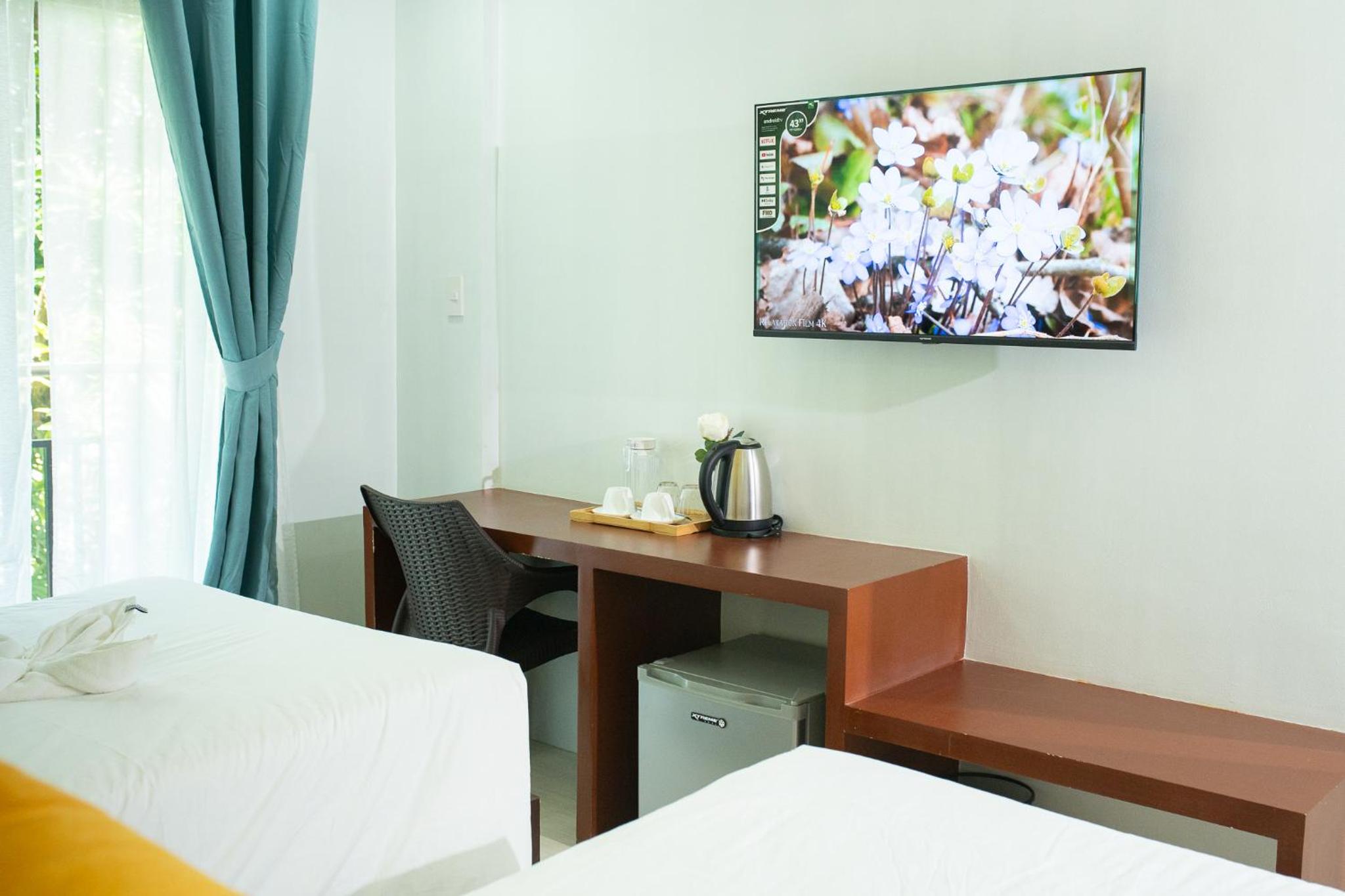 Twin Room - Photo 2