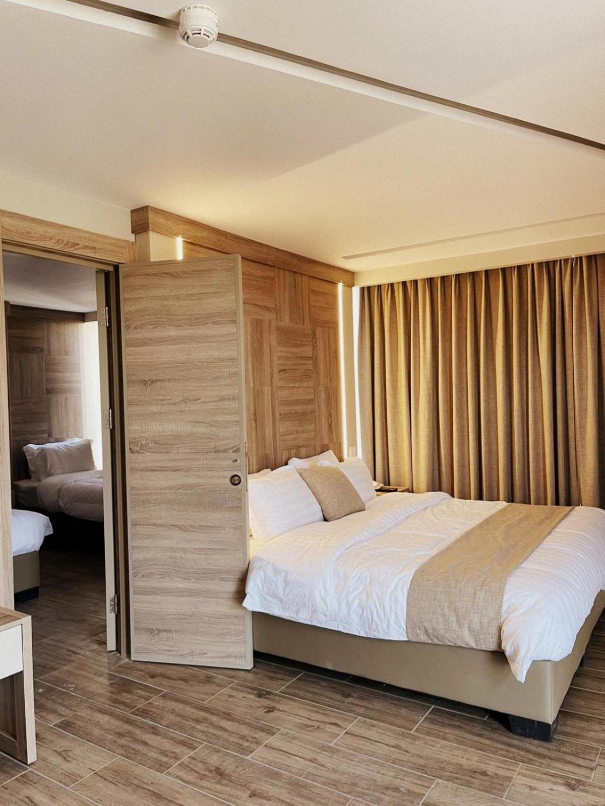 Family Suite photo 3