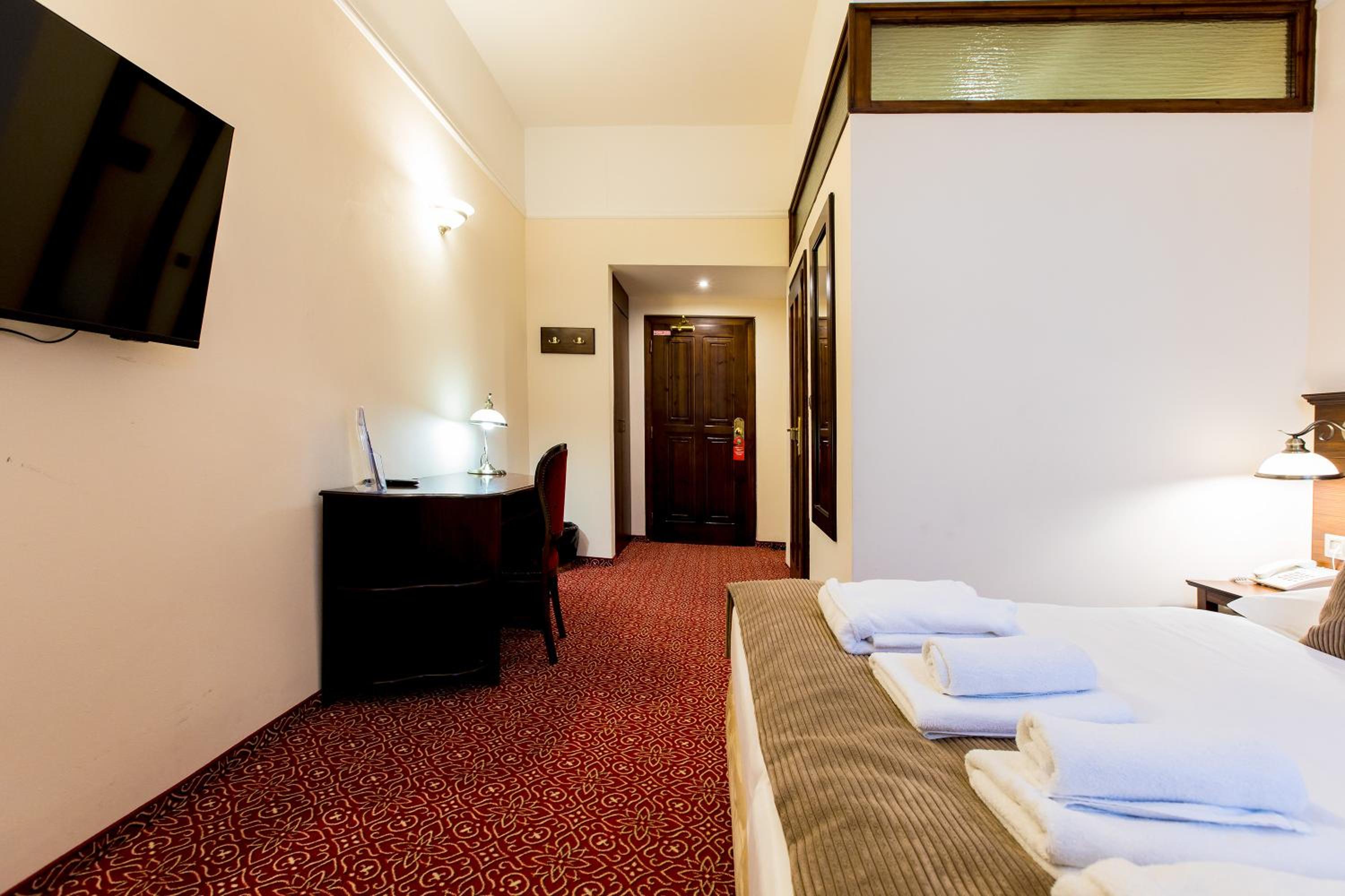 Comfort Double Room - Photo 8