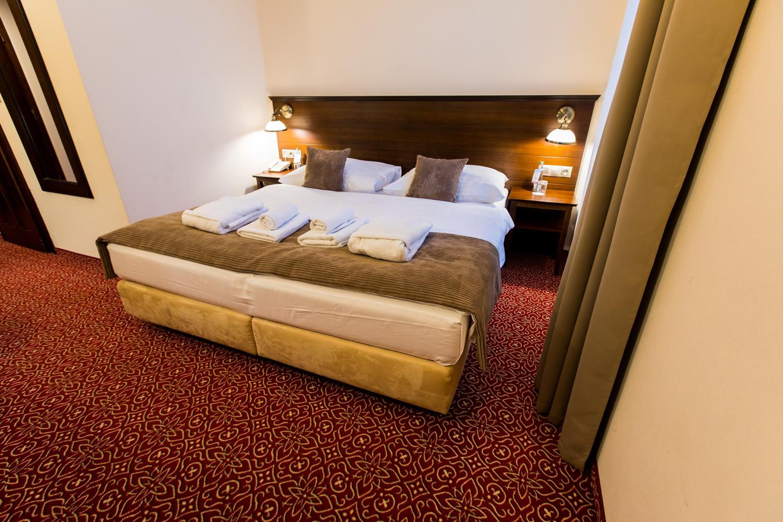 Double Room with Extra Bed - Photo 3