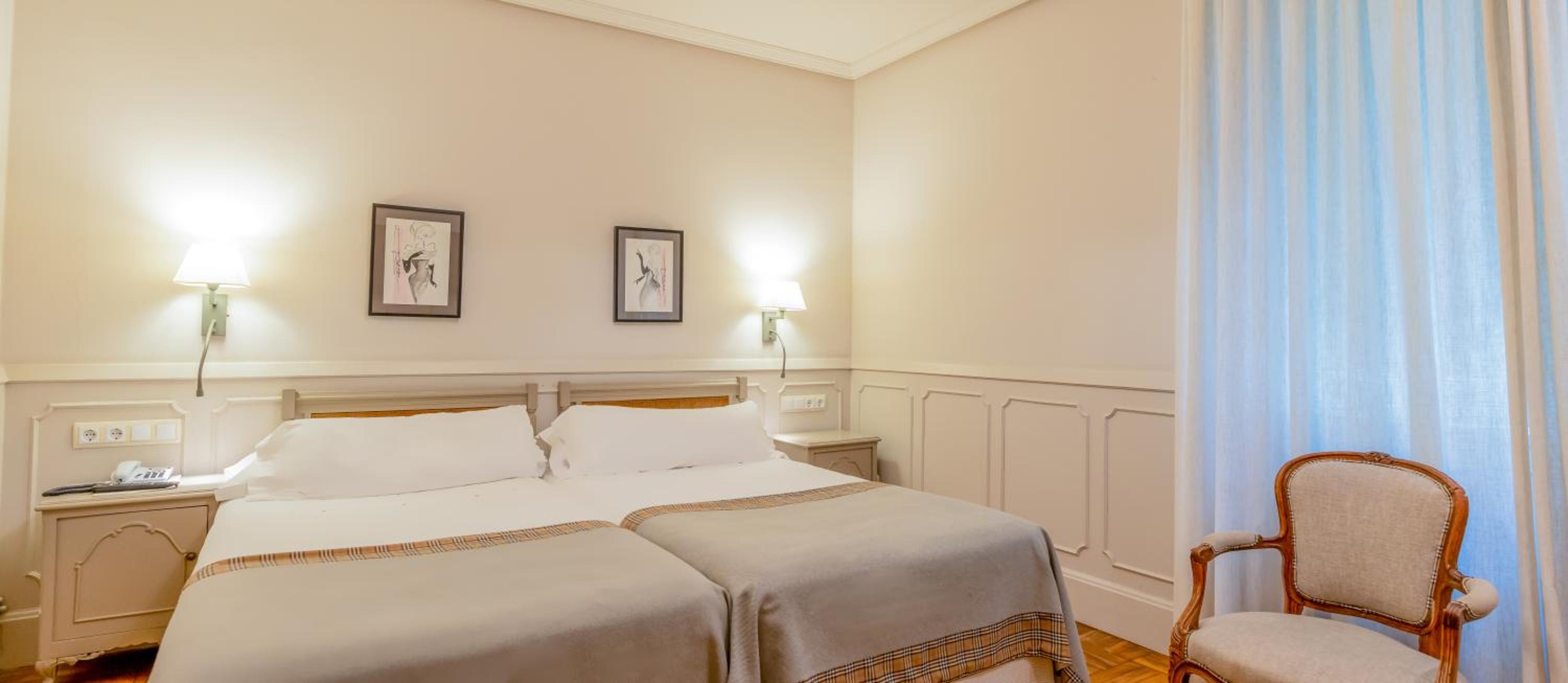 Double Room - Photo 6