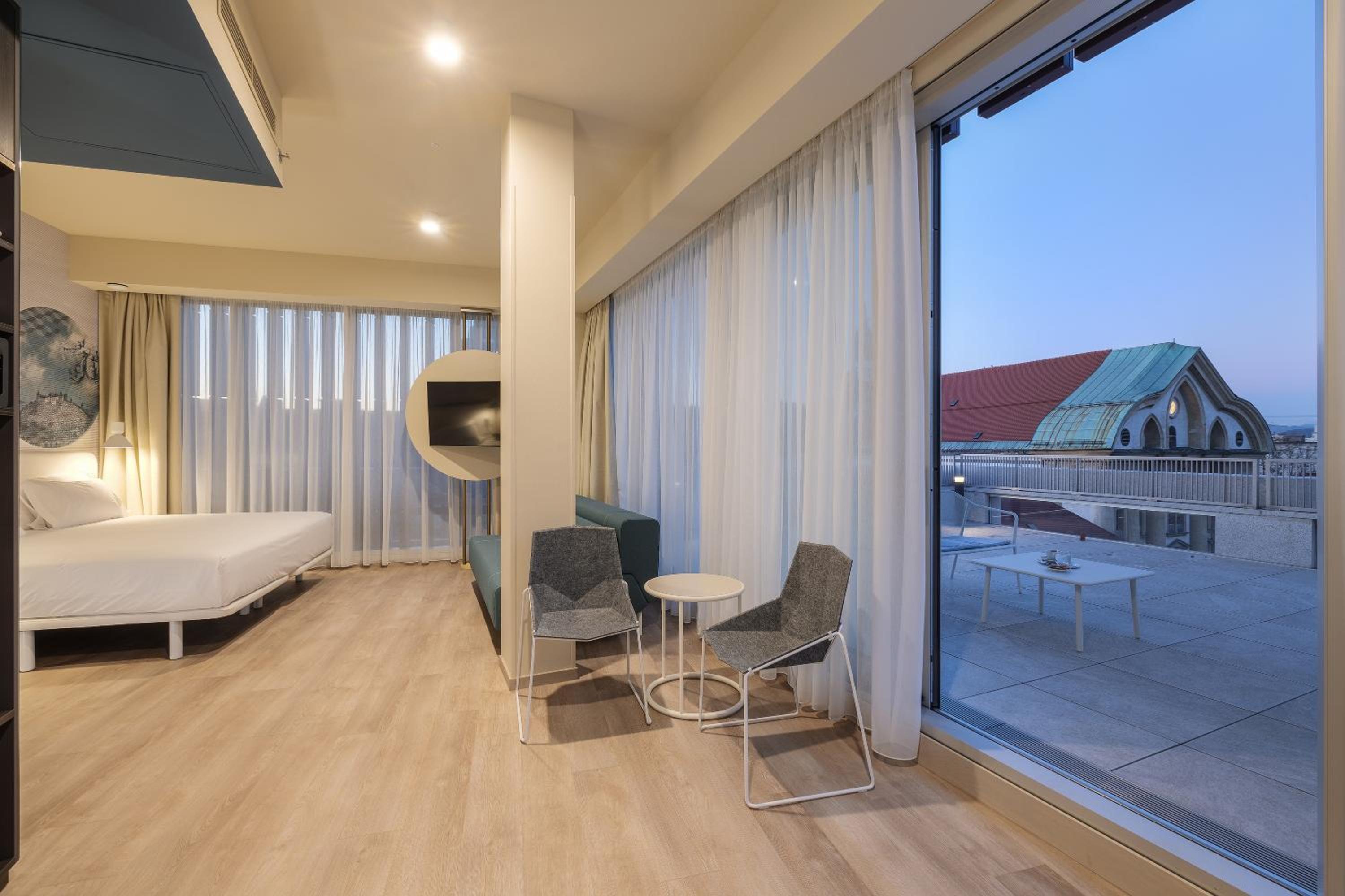 Junior Suite - Photo 11