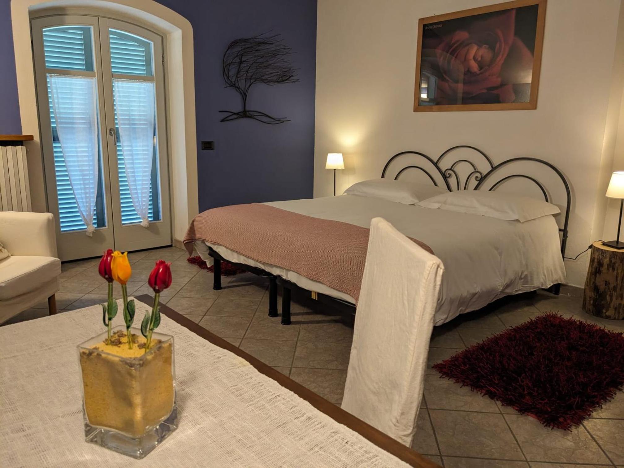 Deluxe Room with Balcony photo 1
