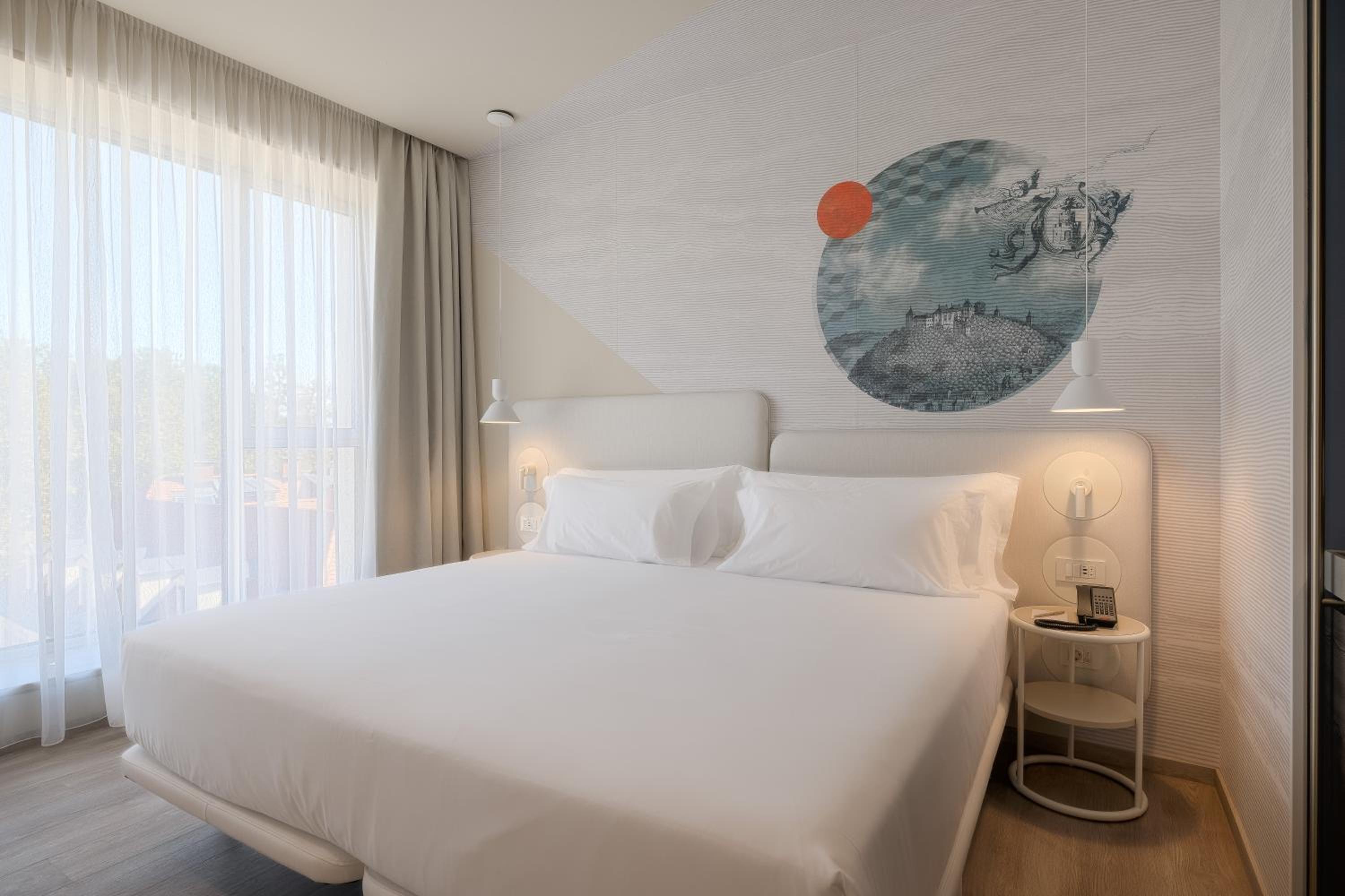 Executive Double or Twin Room City View - Photo 7
