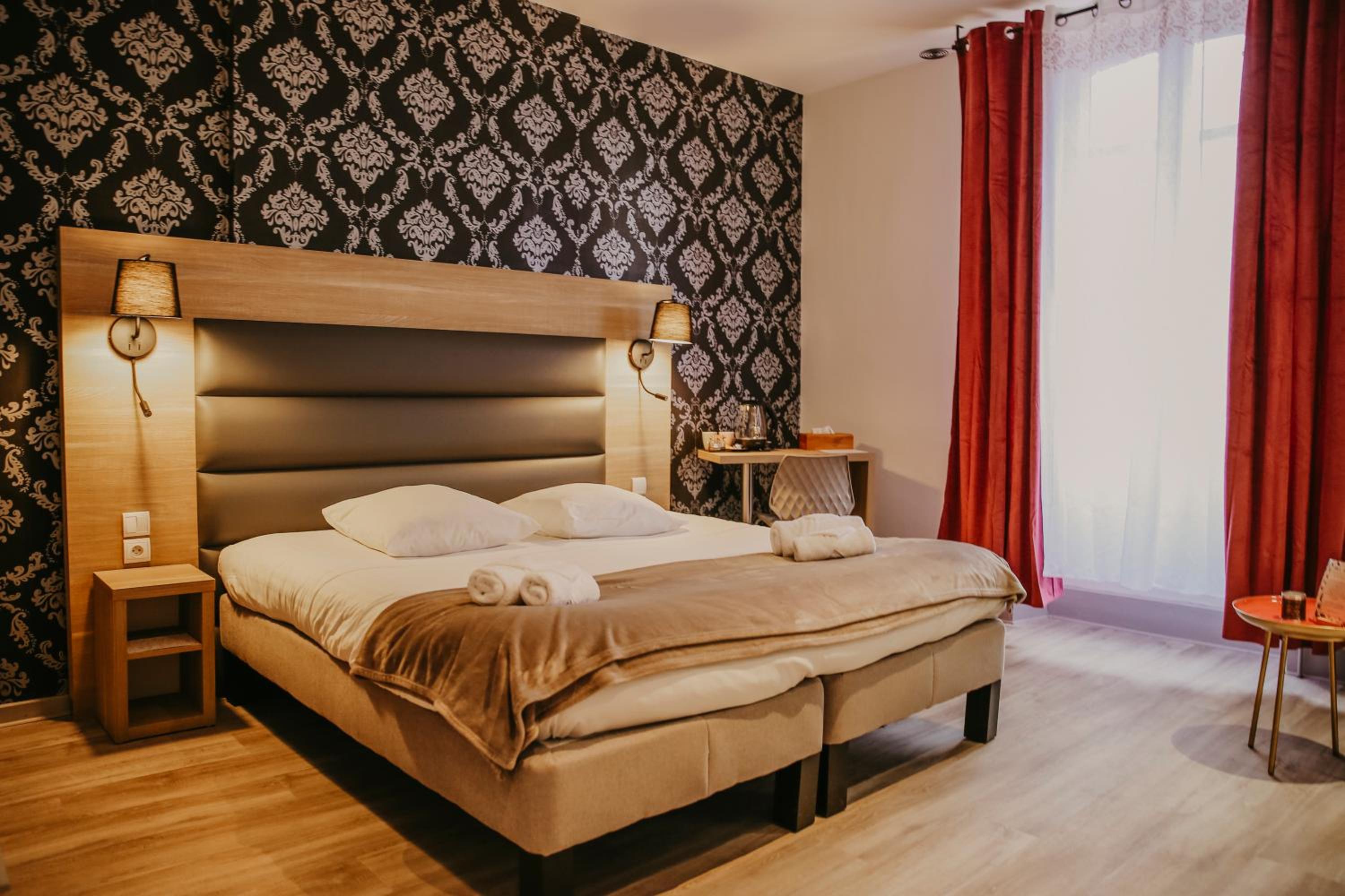 Deluxe Double or Twin Room - Photo 3