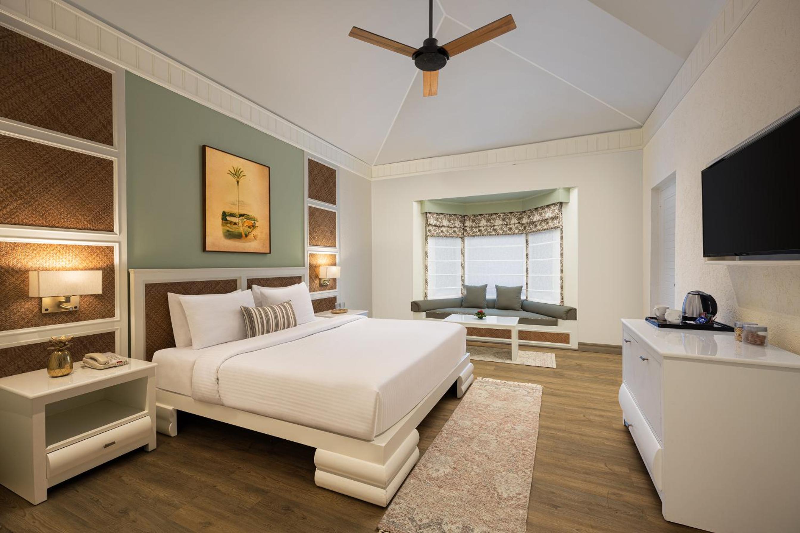 Superior King Room photo 2
