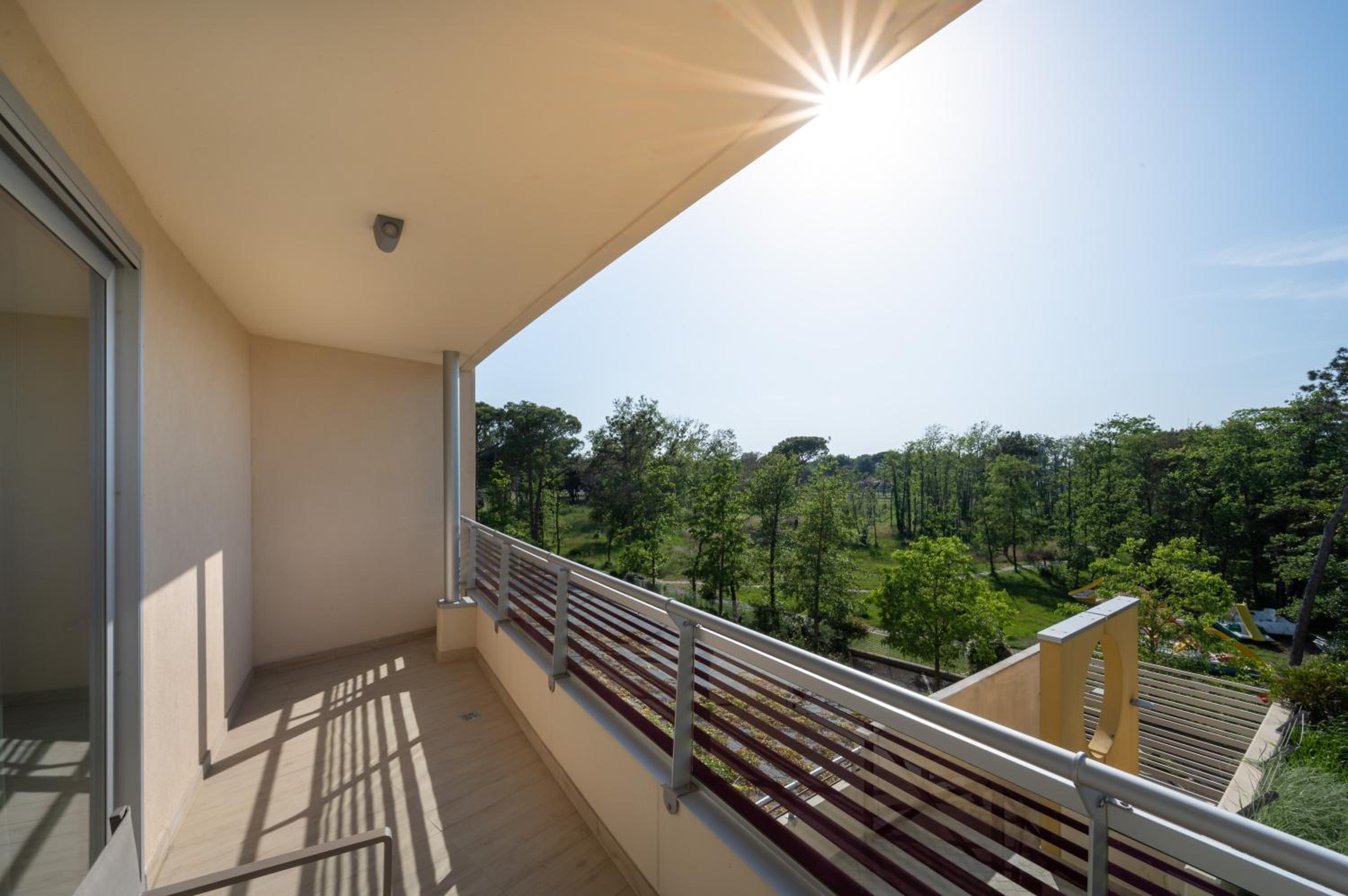 Junior Suite with Lateral Sea View - Photo 19