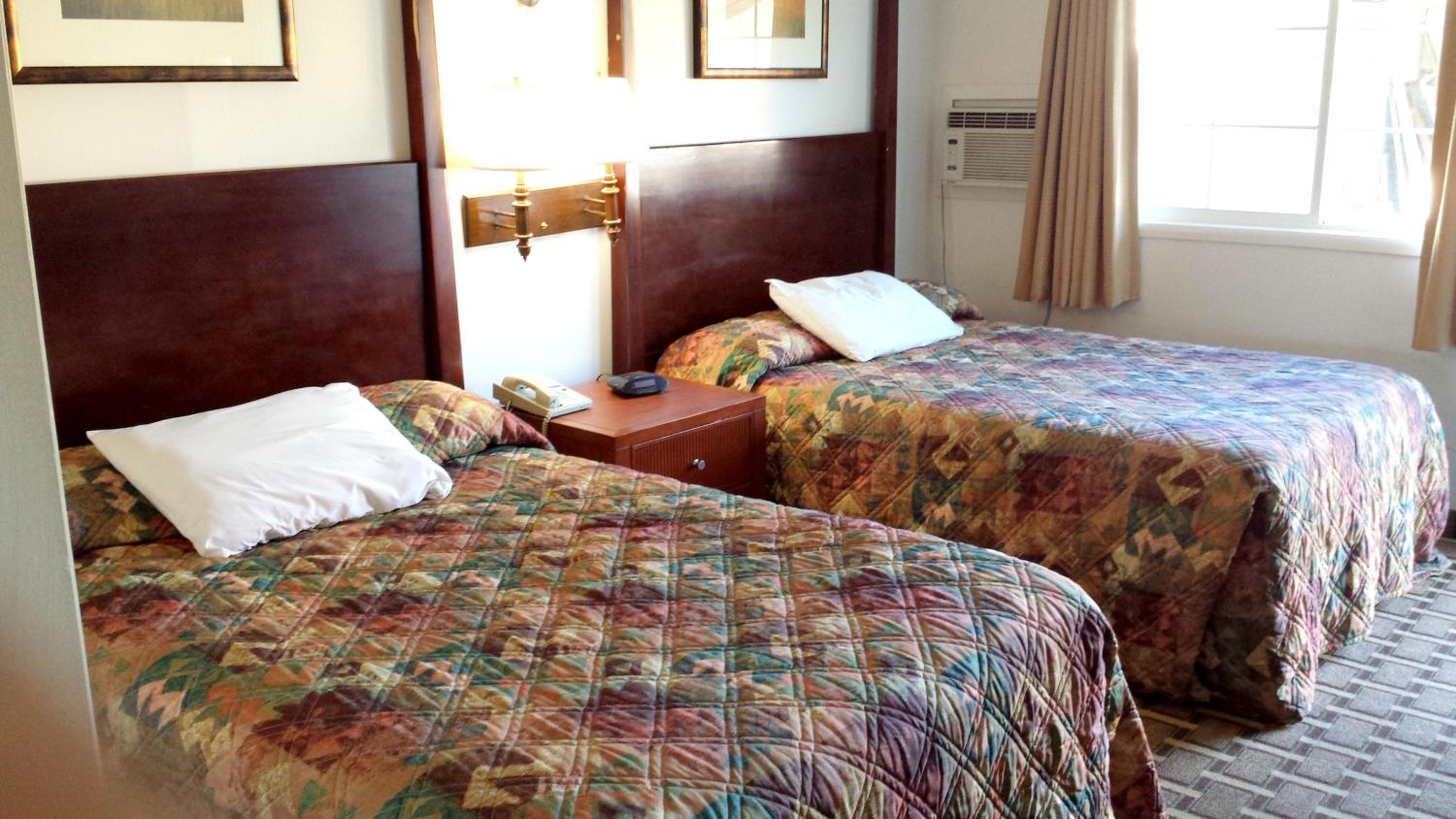 Double Room with Two Double Beds photo 2