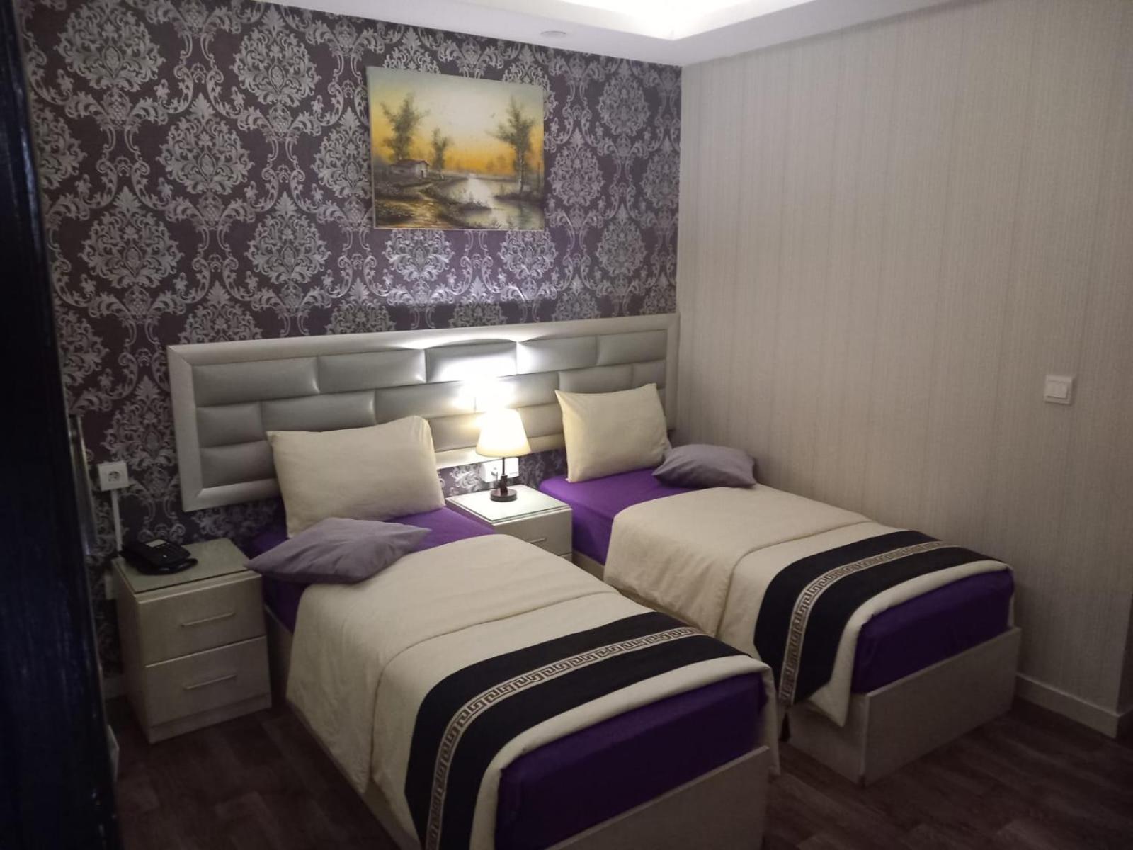 Standard Twin Room with Private Bathroom - Photo 3