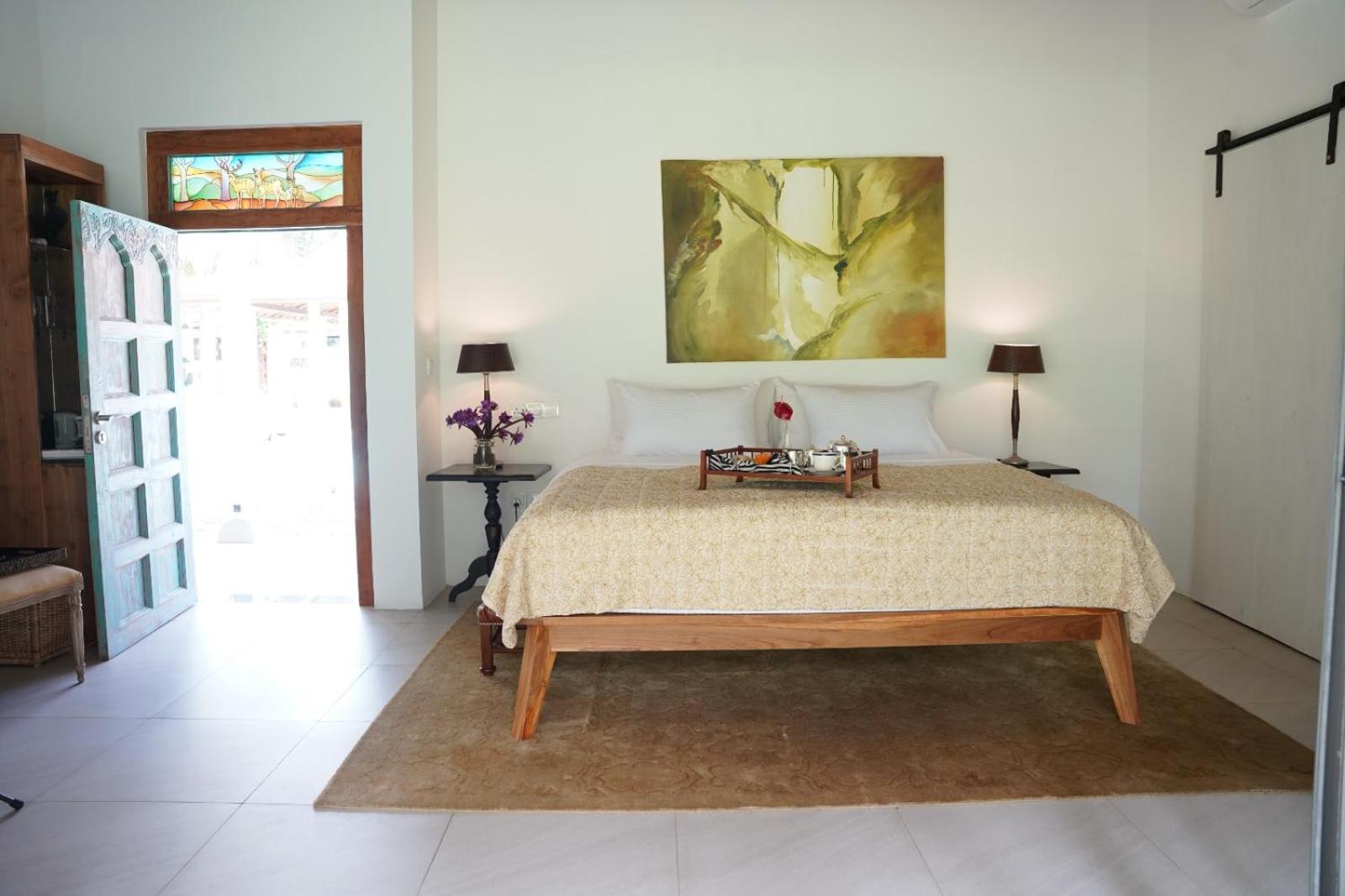 Standard King Room photo 2