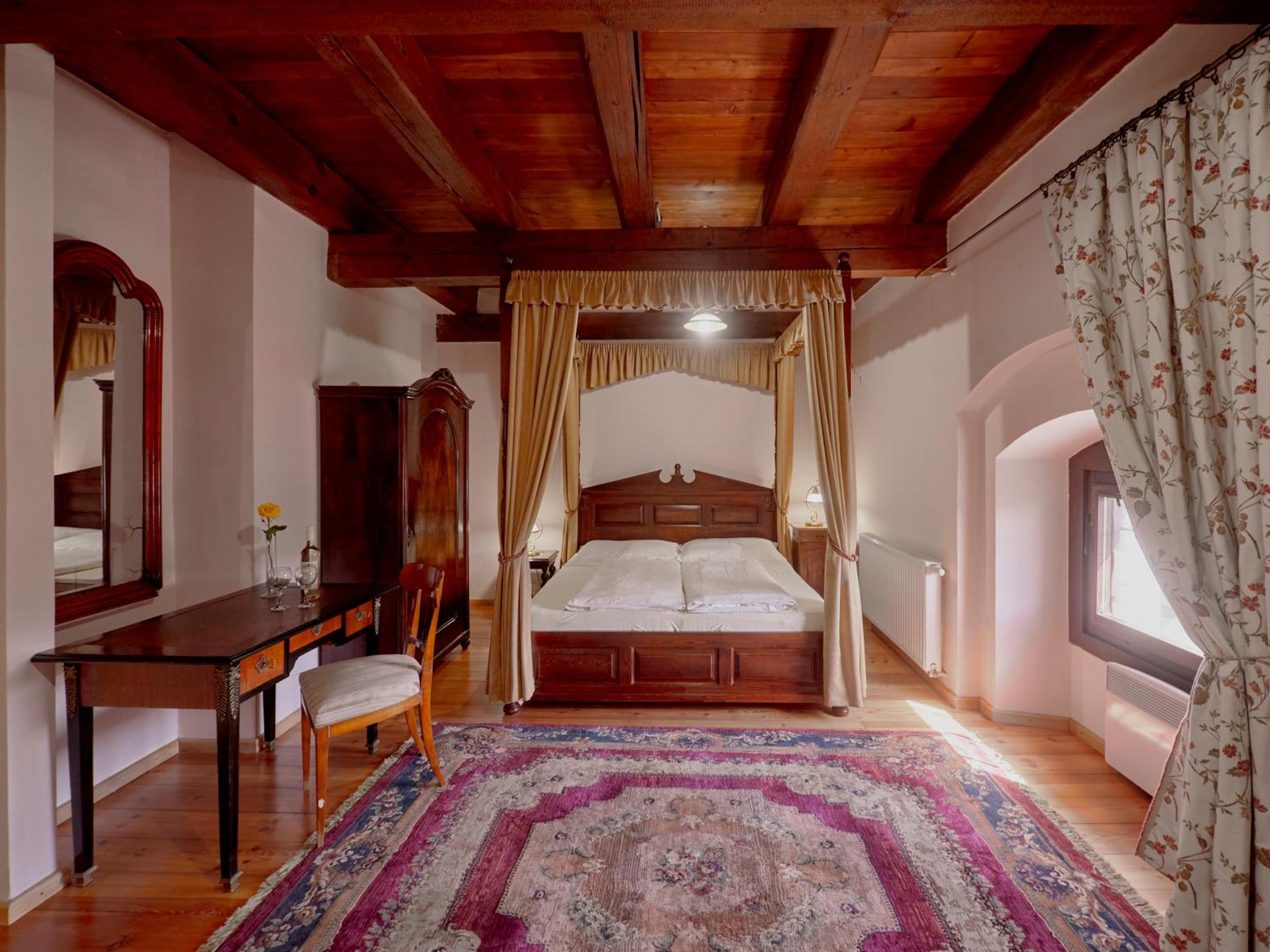 Standard Queen Room photo 3