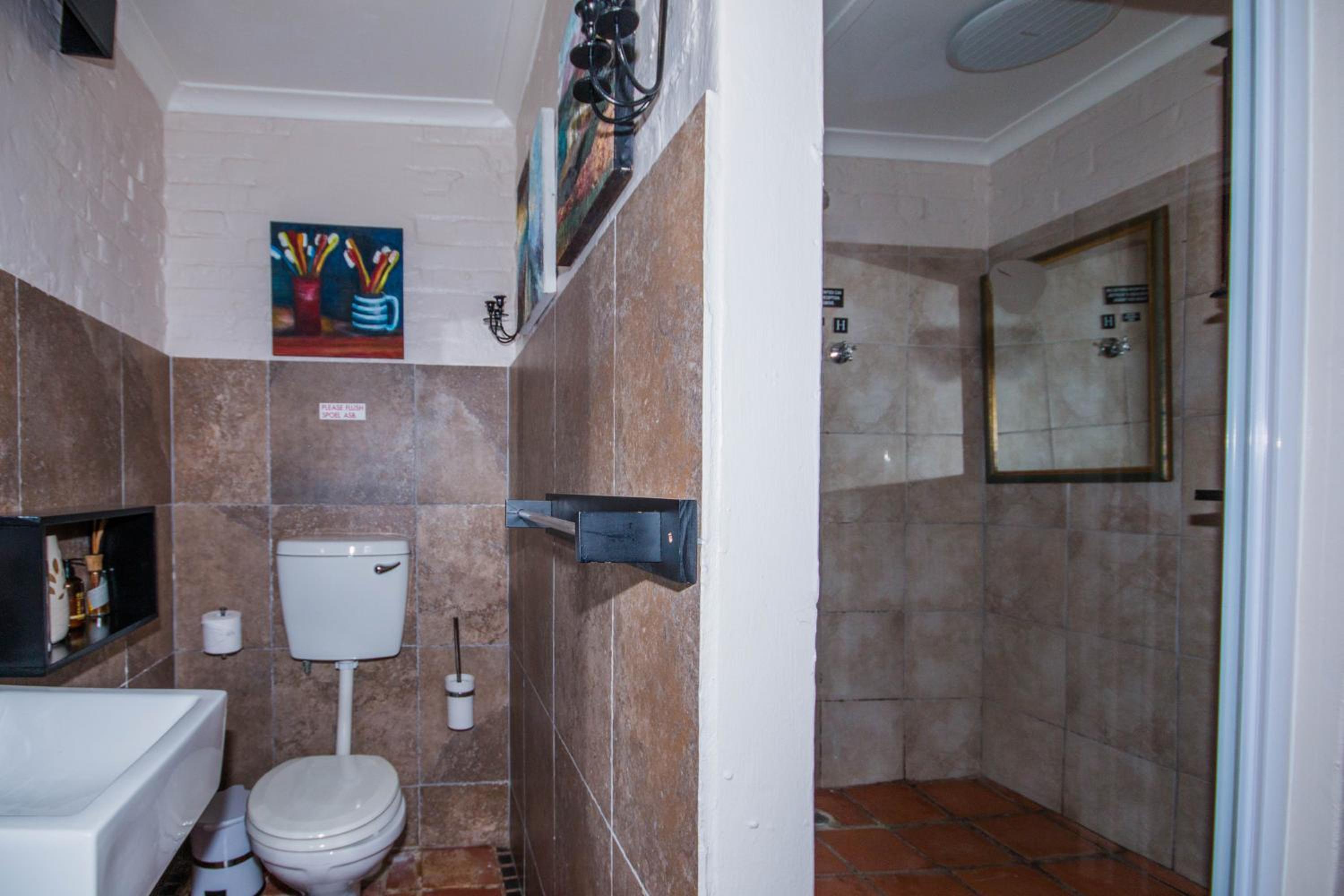 Single Room photo 3