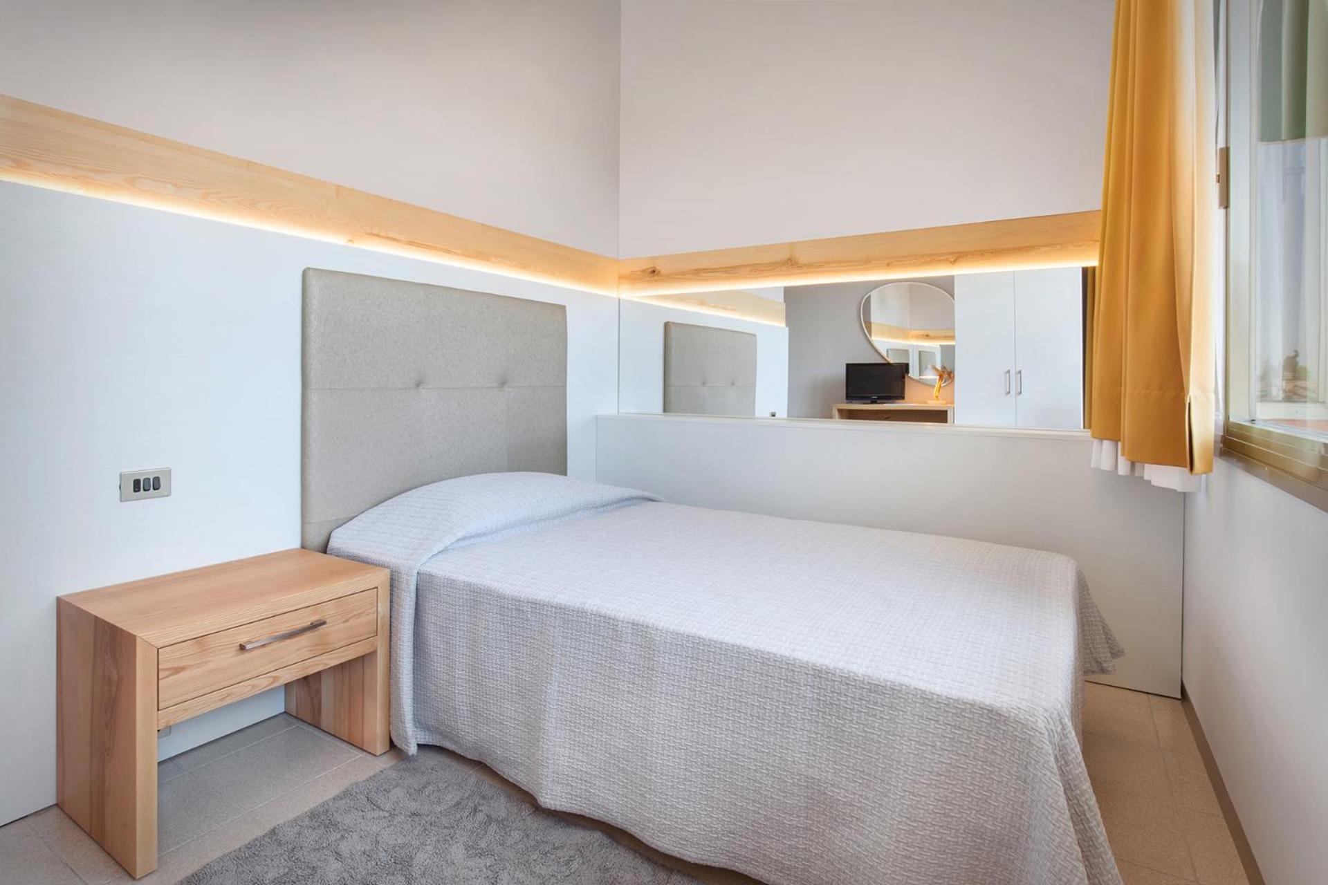 Economy Double Room photo 1