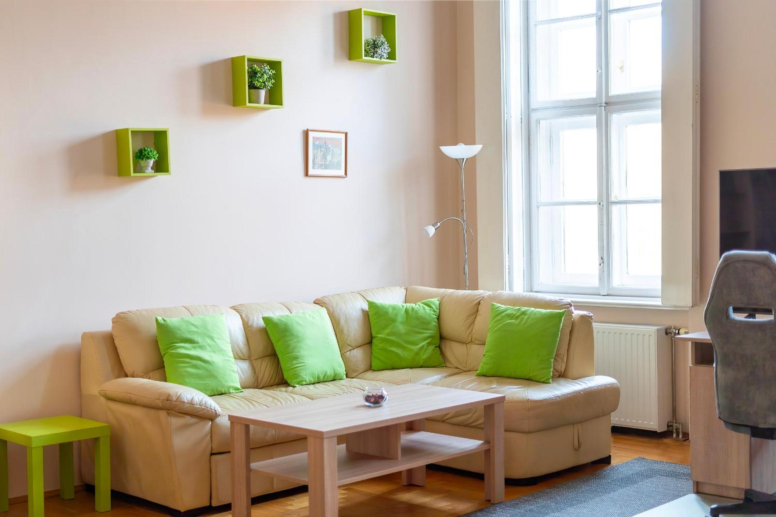 Family Room - Photo 1