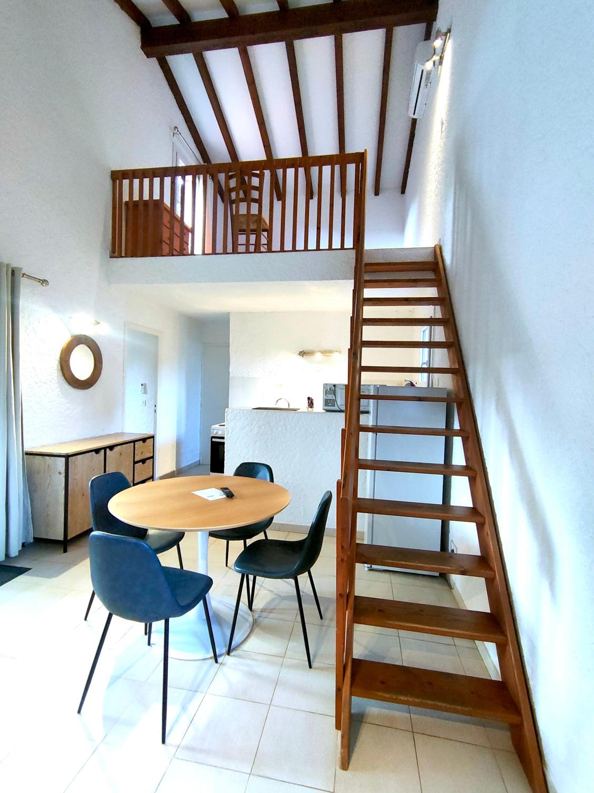 One-Bedroom Apartment with Mezzanine photo 3