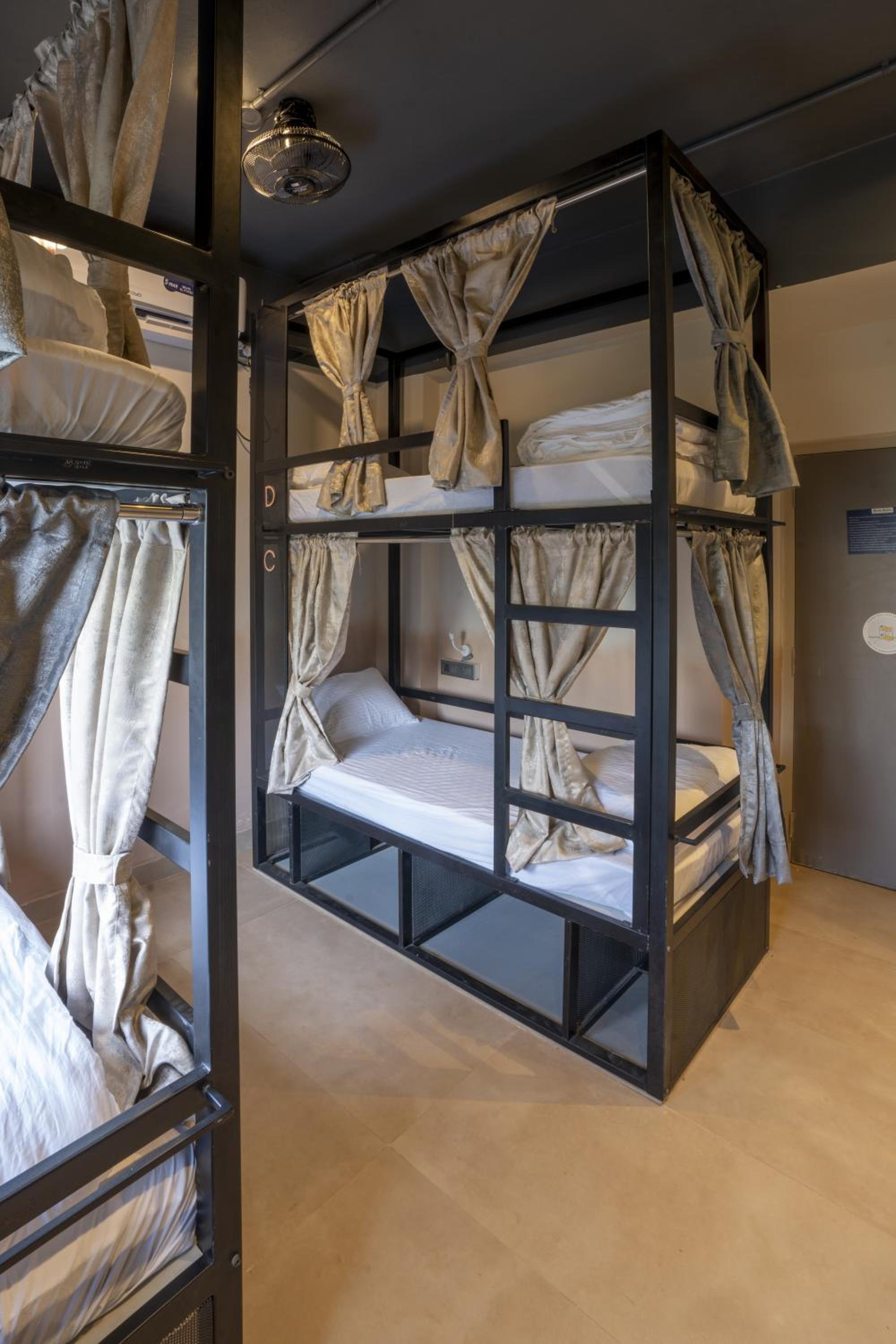 Bed in 4-Bed Female Dormitory Room photo 3