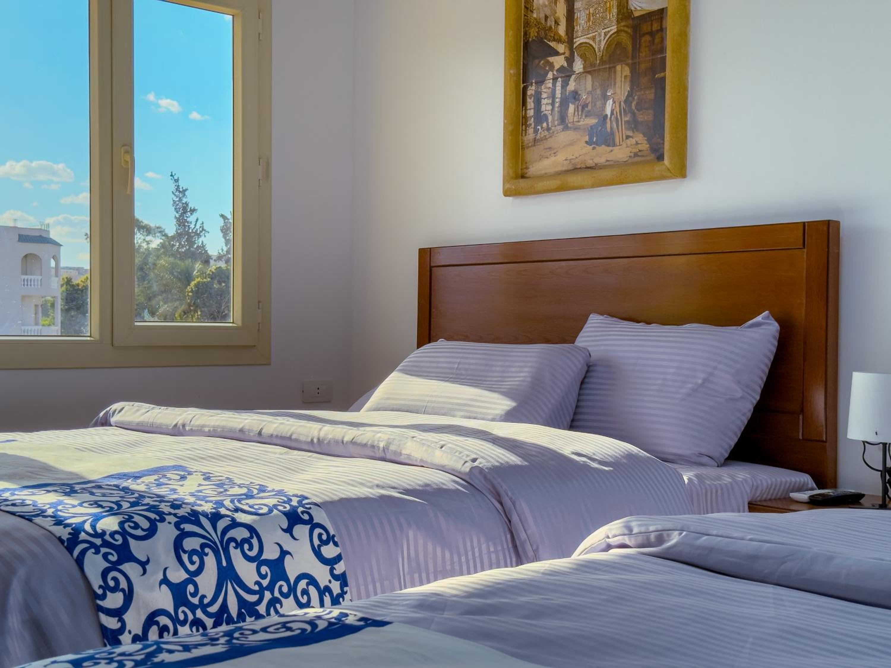 Premium Quadruple Room thumbnail 6