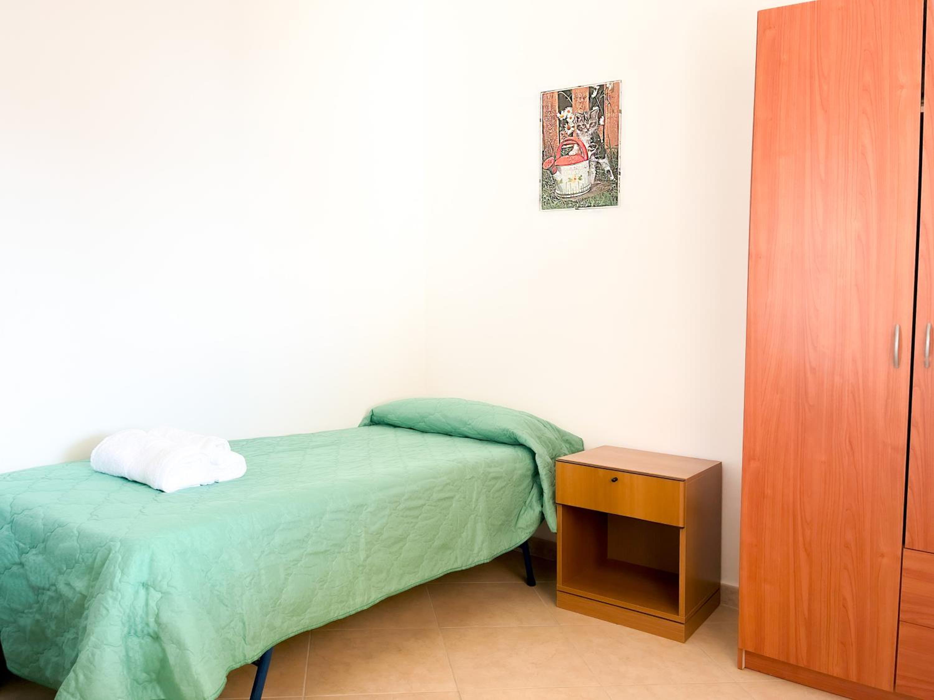 Three-Bedroom House photo 3