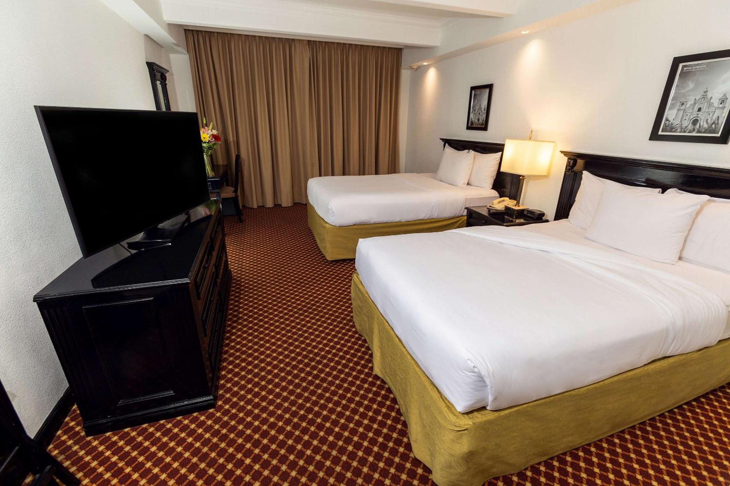 Standard Double Room - Photo 5